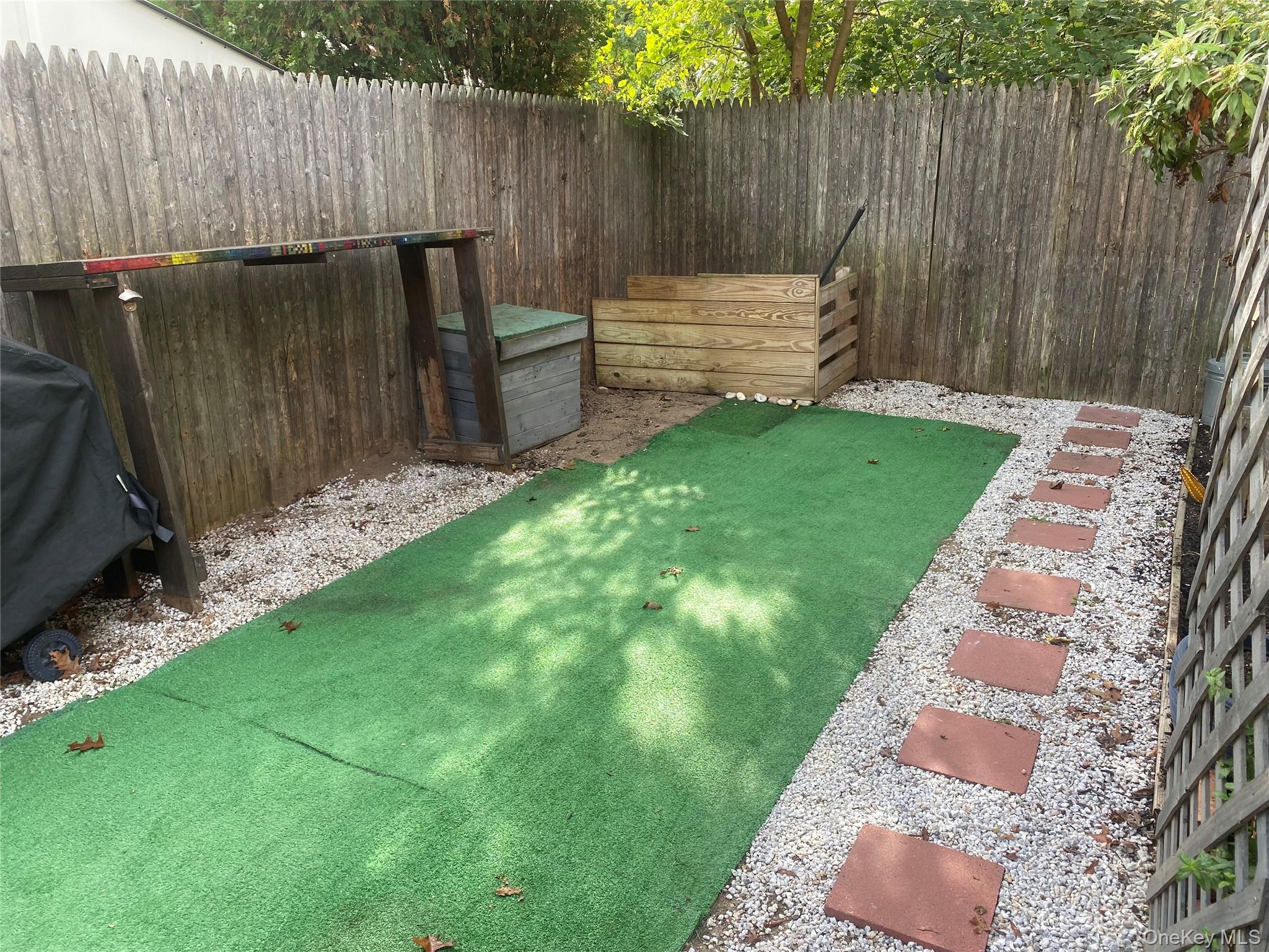 #7 photo, 10 Village Lane, Selden , NY 11784