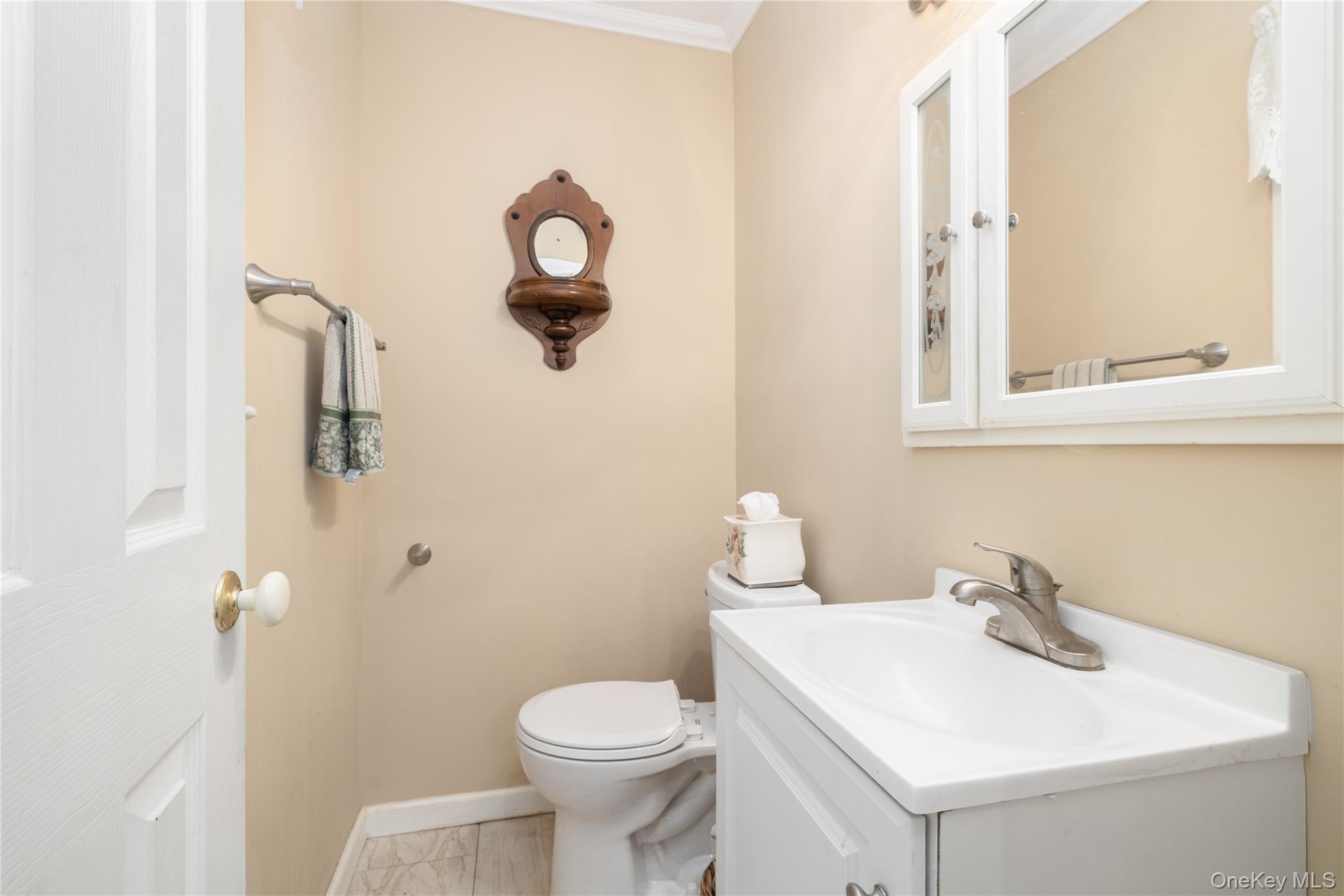 #10 photo, 6 White Birch Drive, Babylon , NY 11702