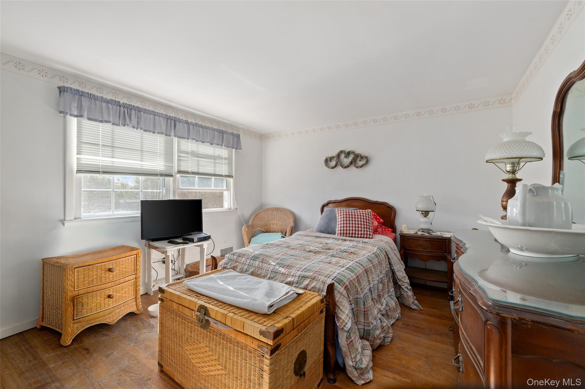 #19 photo, 6 White Birch Drive, Babylon , NY 11702