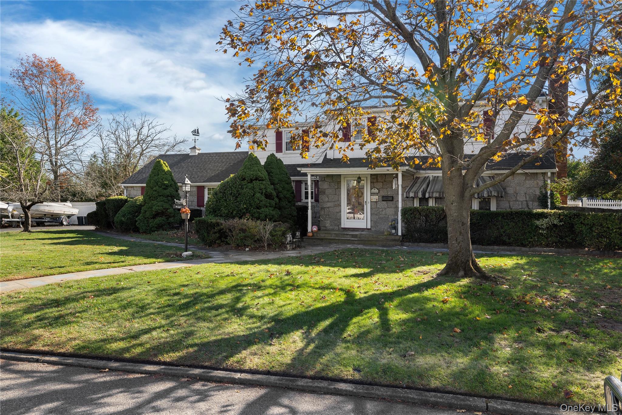 #2 photo, 6 White Birch Drive, Babylon , NY 11702