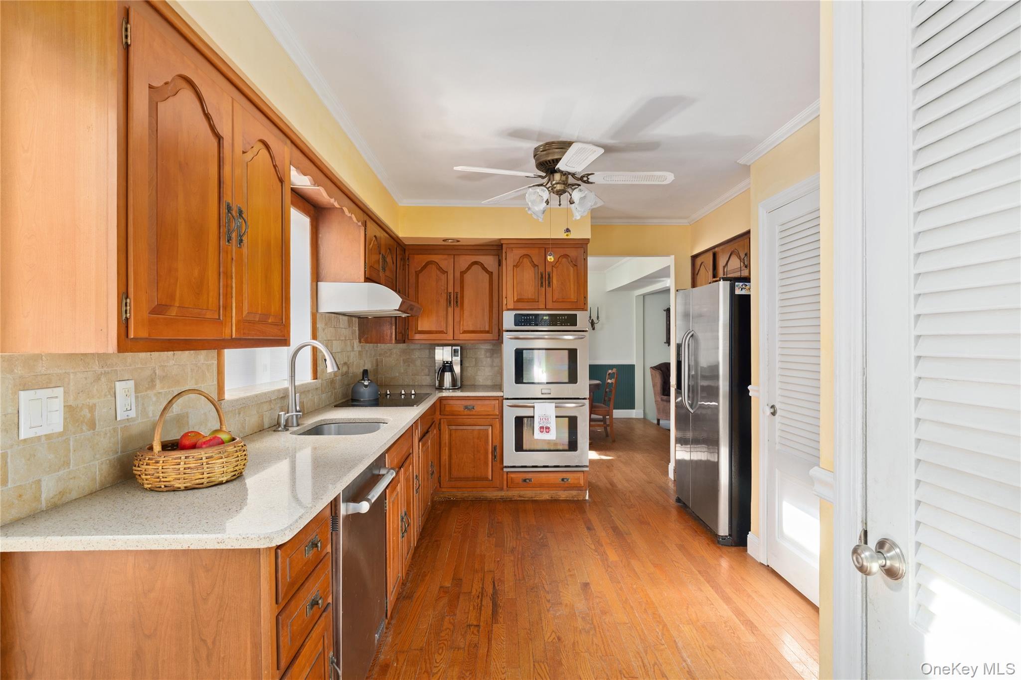 #8 photo, 6 White Birch Drive, Babylon , NY 11702