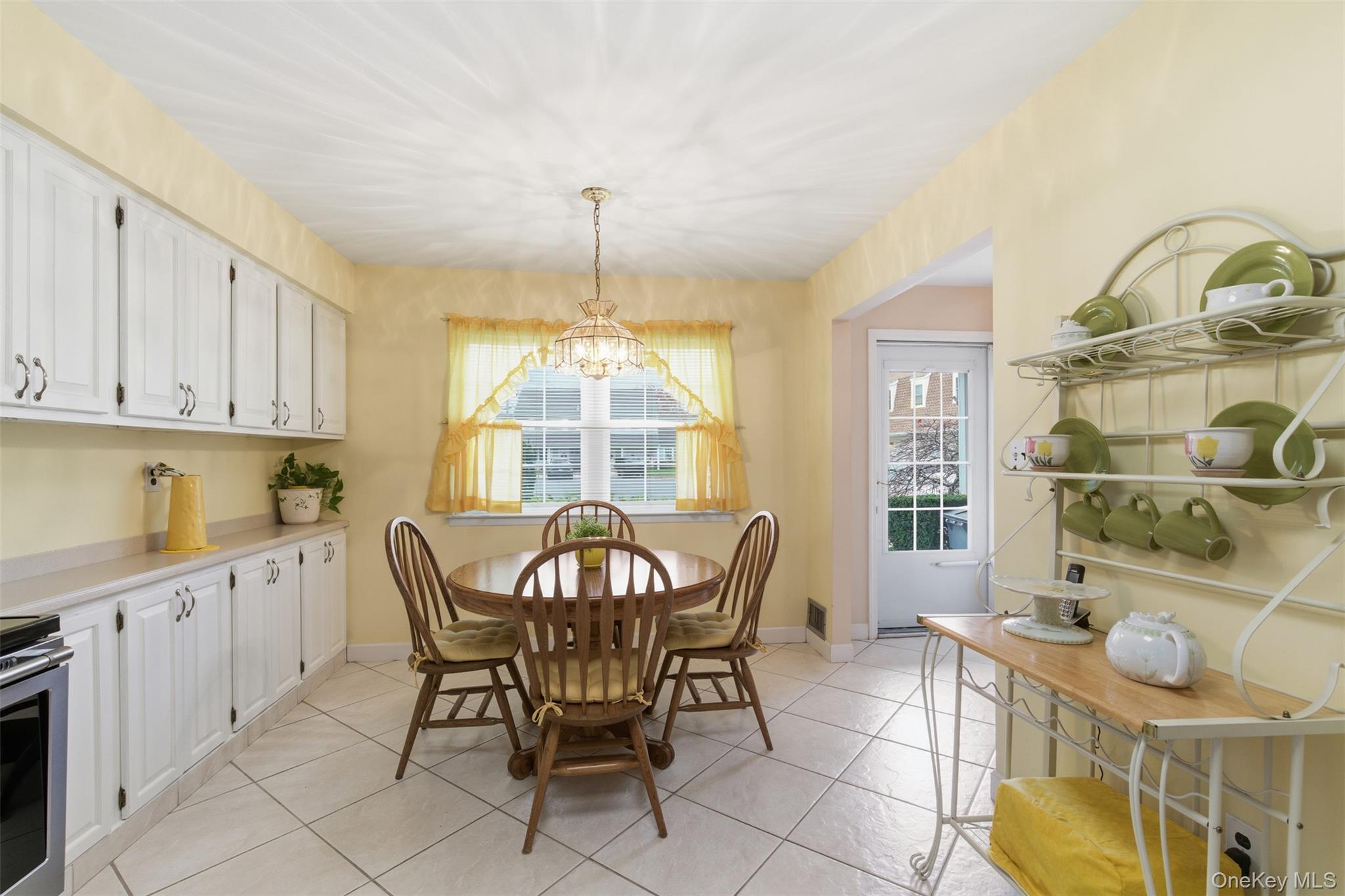 #10 photo, 112 Cedar Shake Court, Huntington Station , NY 11746