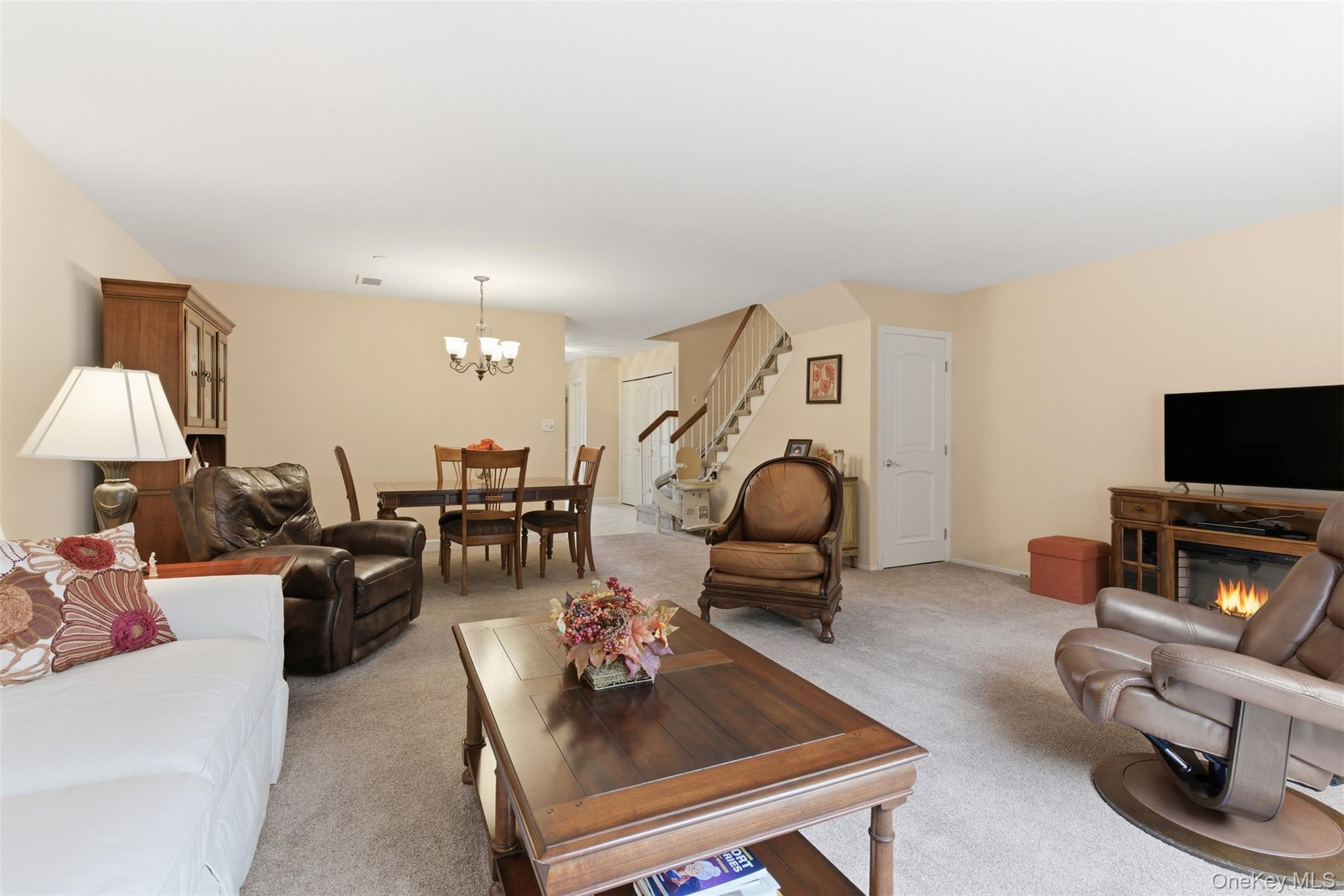 #14 photo, 112 Cedar Shake Court, Huntington Station , NY 11746