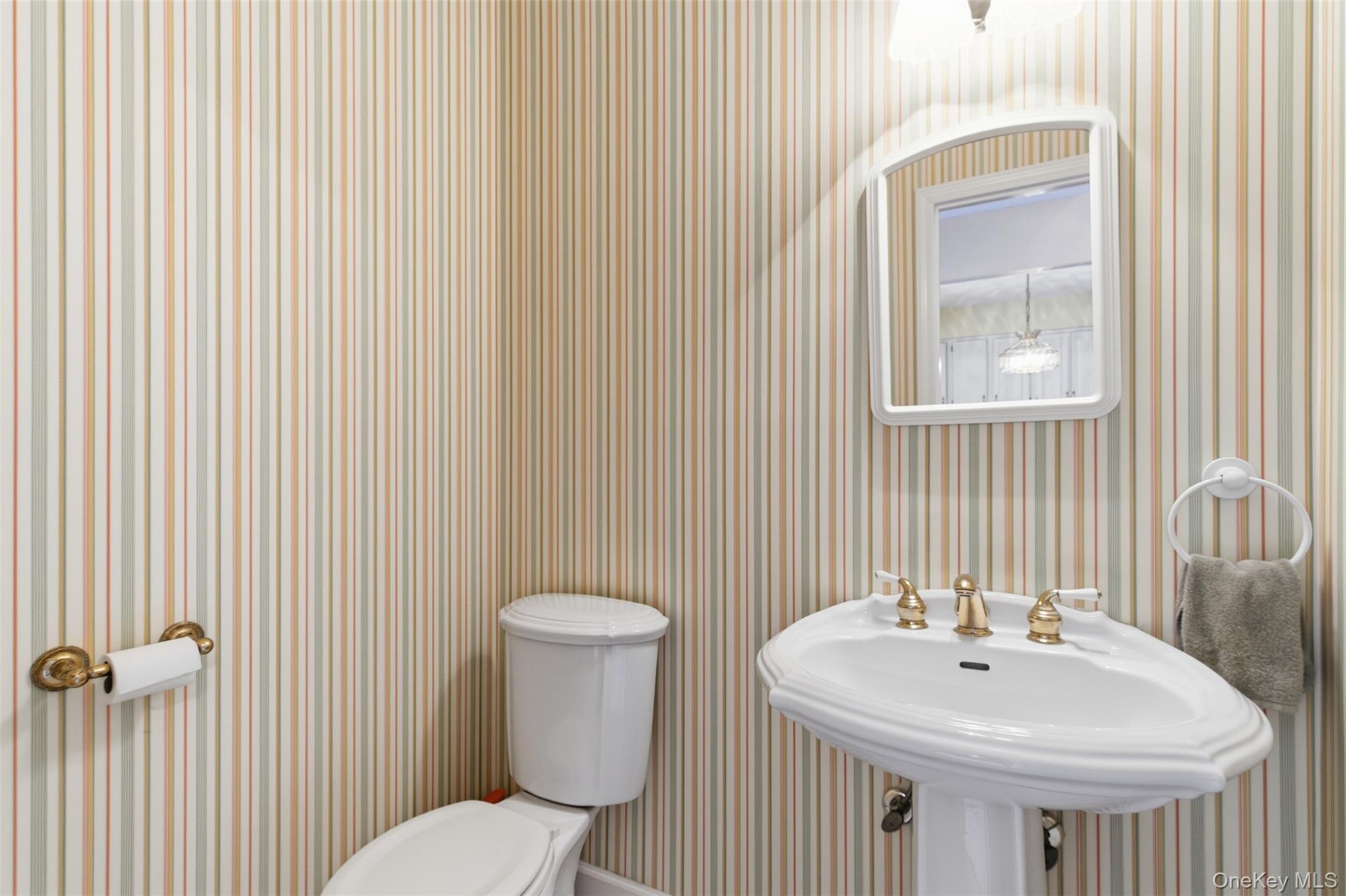 #16 photo, 112 Cedar Shake Court, Huntington Station , NY 11746