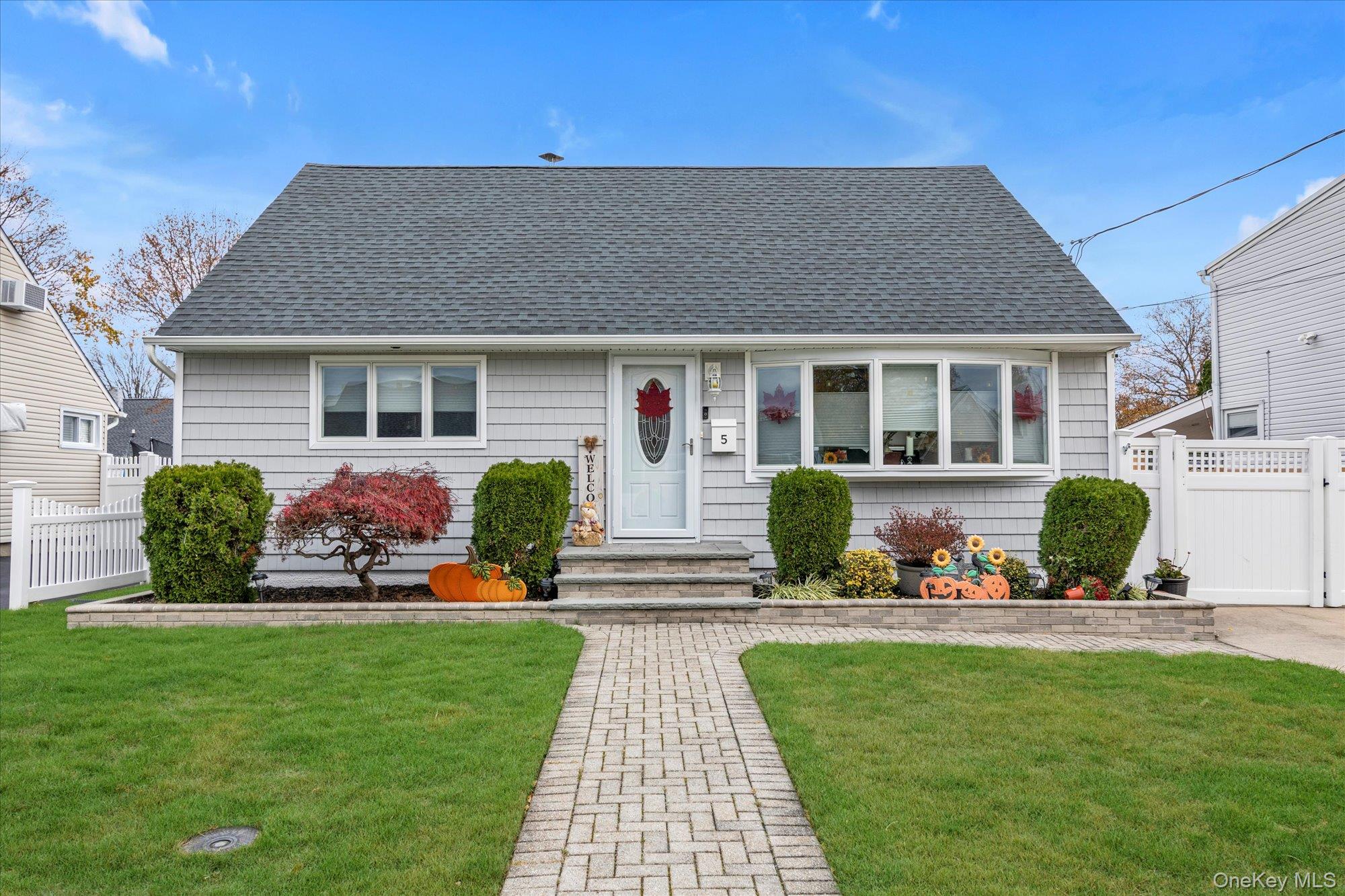 #1 photo, 5 Wilfred Boulevard, Hicksville , NY 11801