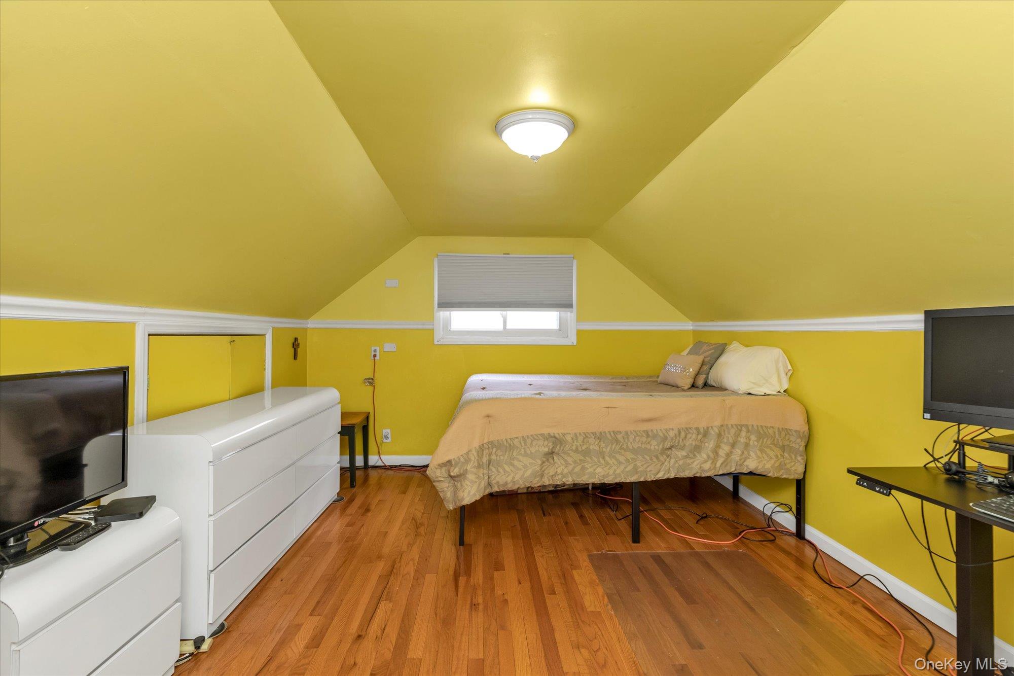 #10 photo, 5 Wilfred Boulevard, Hicksville , NY 11801