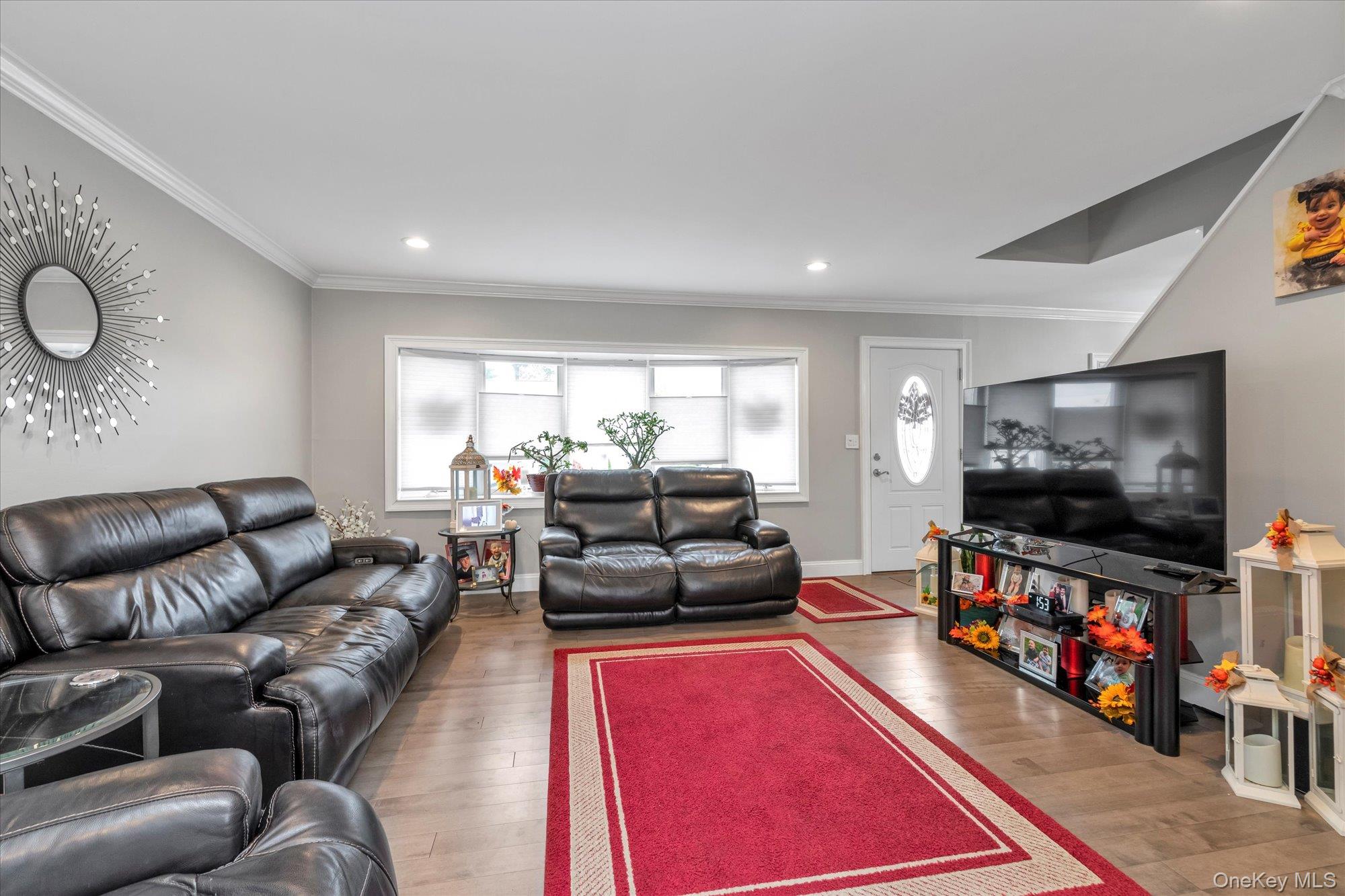 #2 photo, 5 Wilfred Boulevard, Hicksville , NY 11801