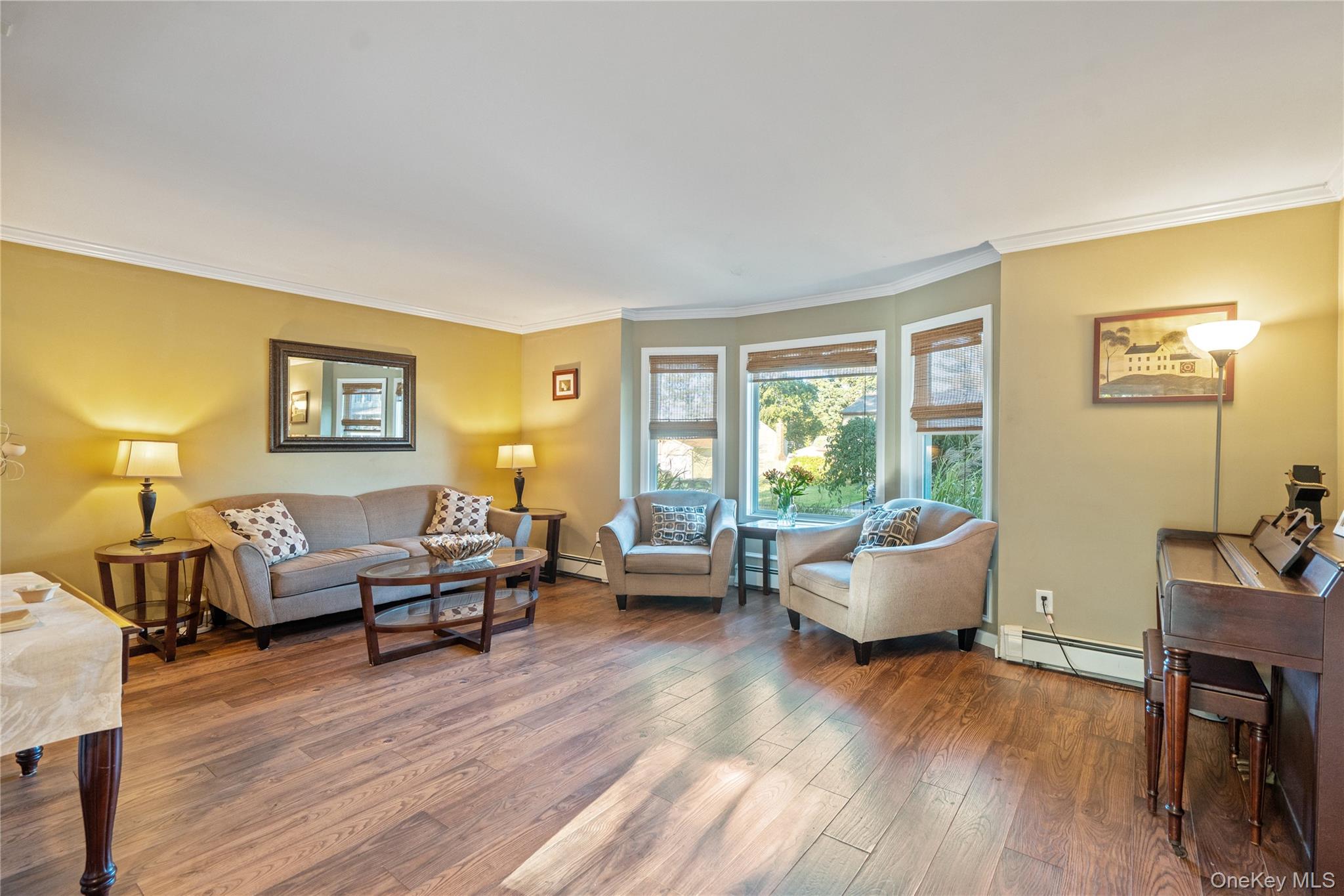 #6 photo, 8 Beaumont Lane, Lake Grove , NY 11755