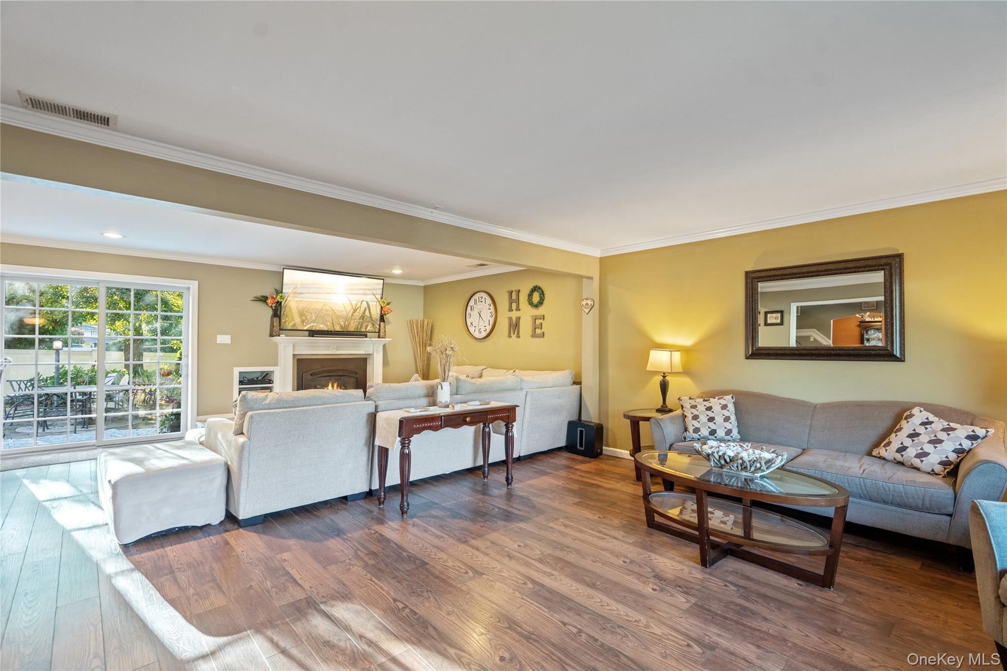 #9 photo, 8 Beaumont Lane, Lake Grove , NY 11755