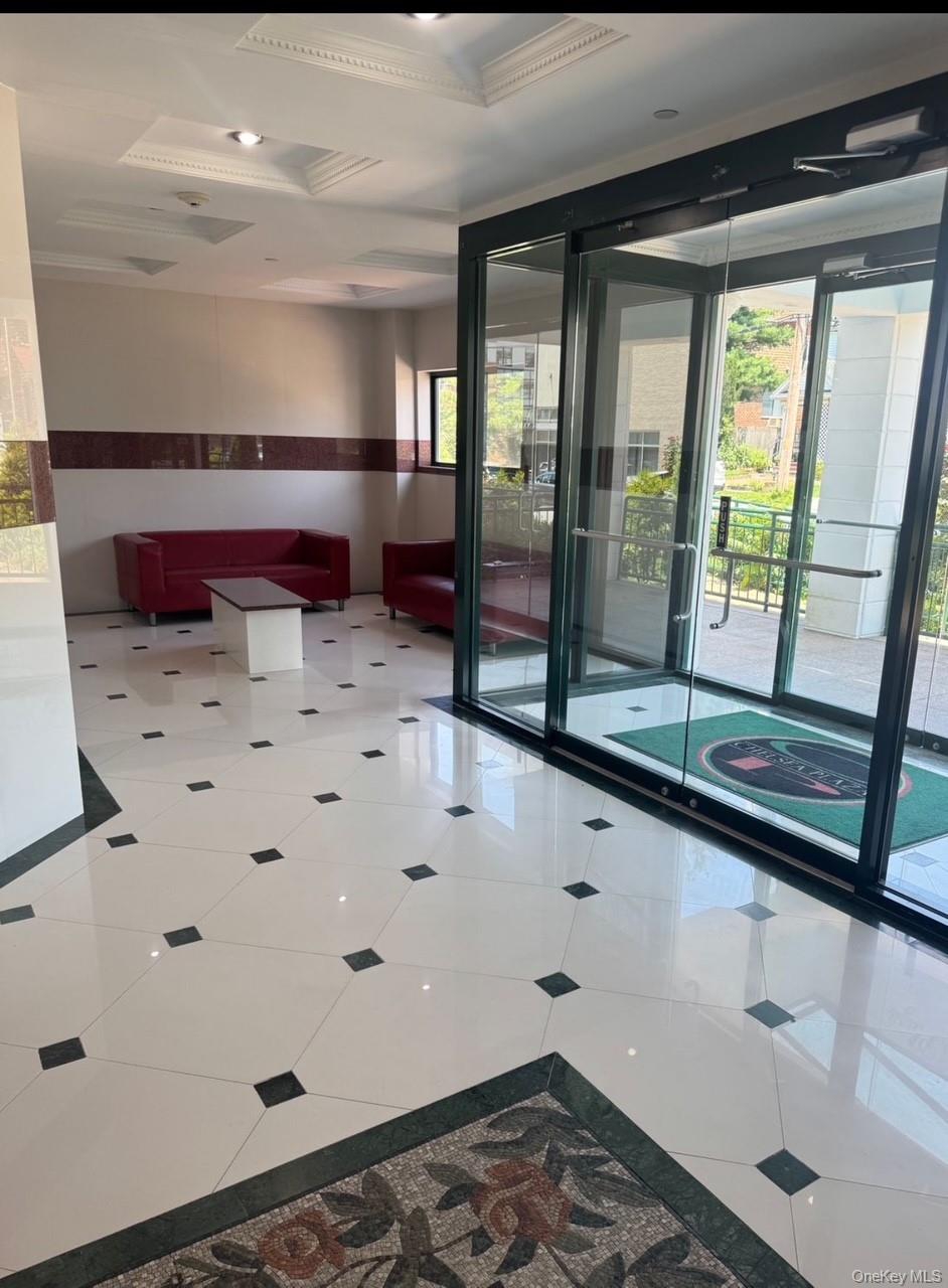 #12 photo, 4 Chelsea Place, Great Neck , NY 11021