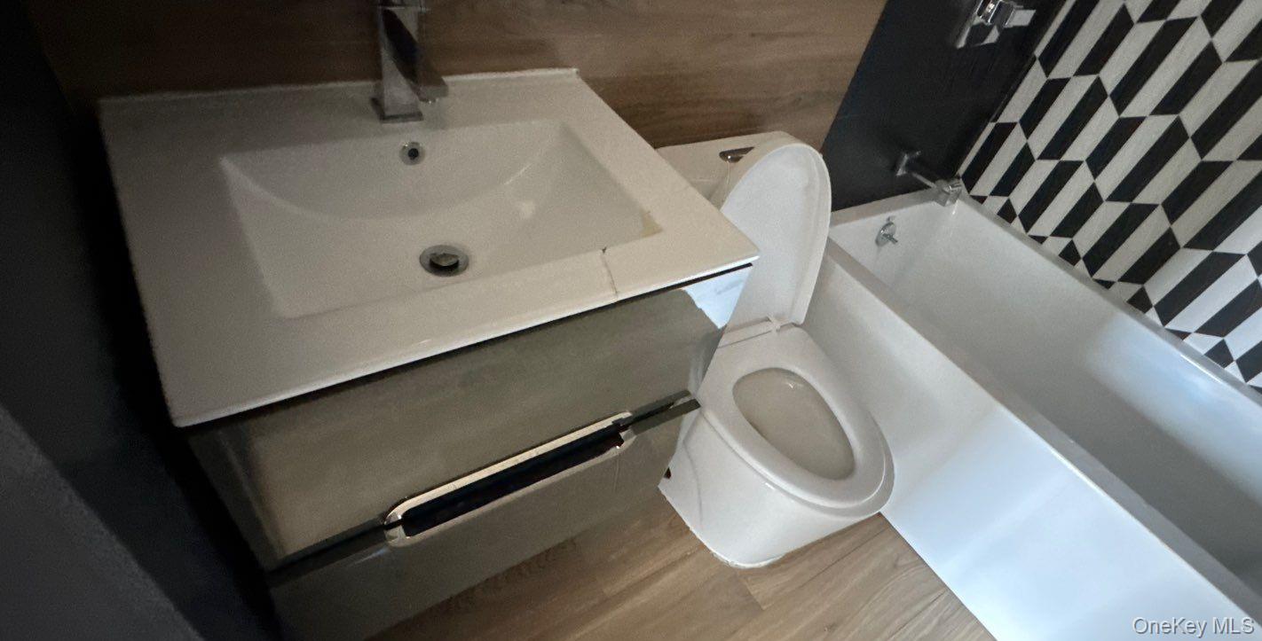 #5 photo, 1490 Saint Johns Place, Brooklyn , NY 11213