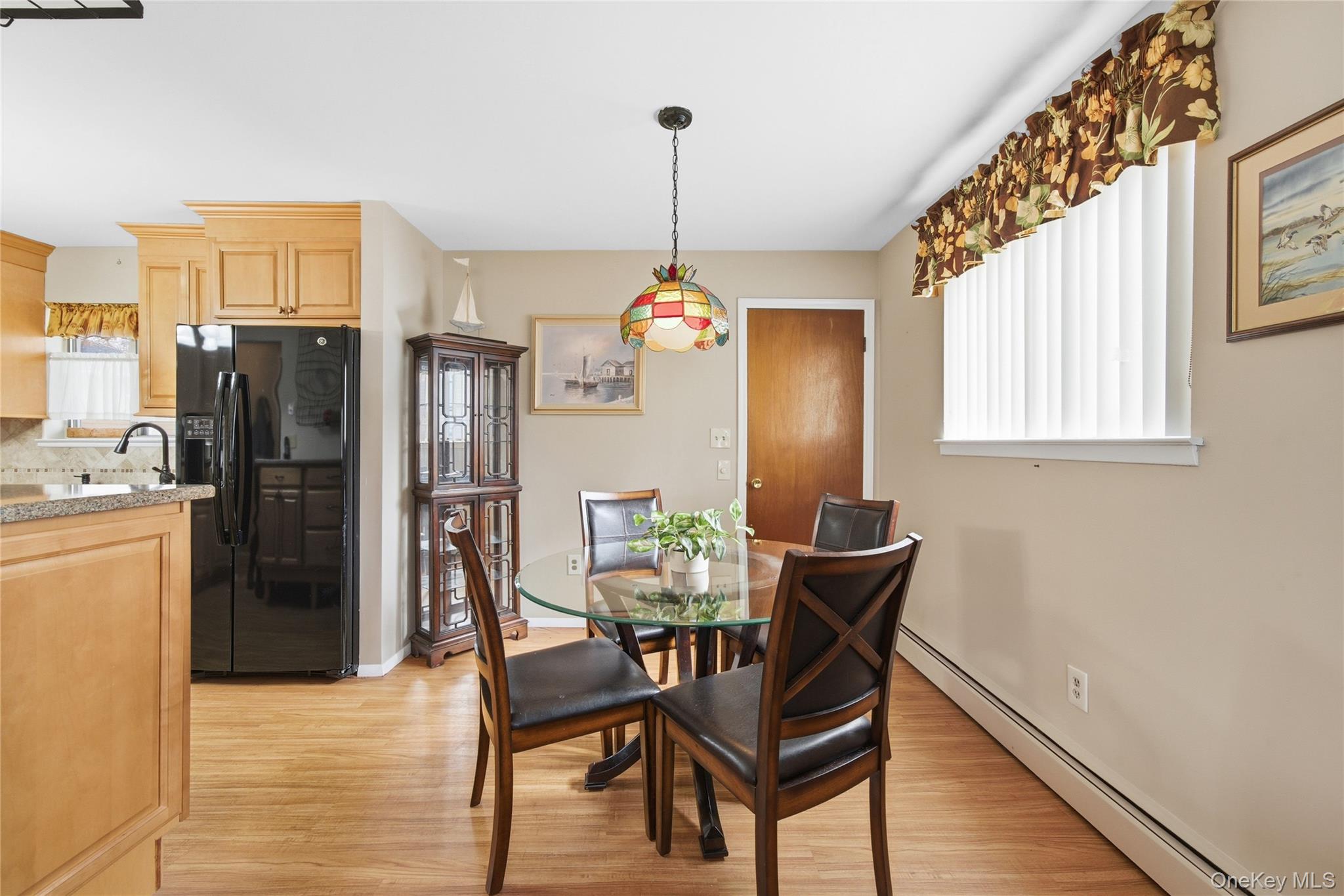 #8 photo, 15 Santam Court, Bay Shore , NY 11706