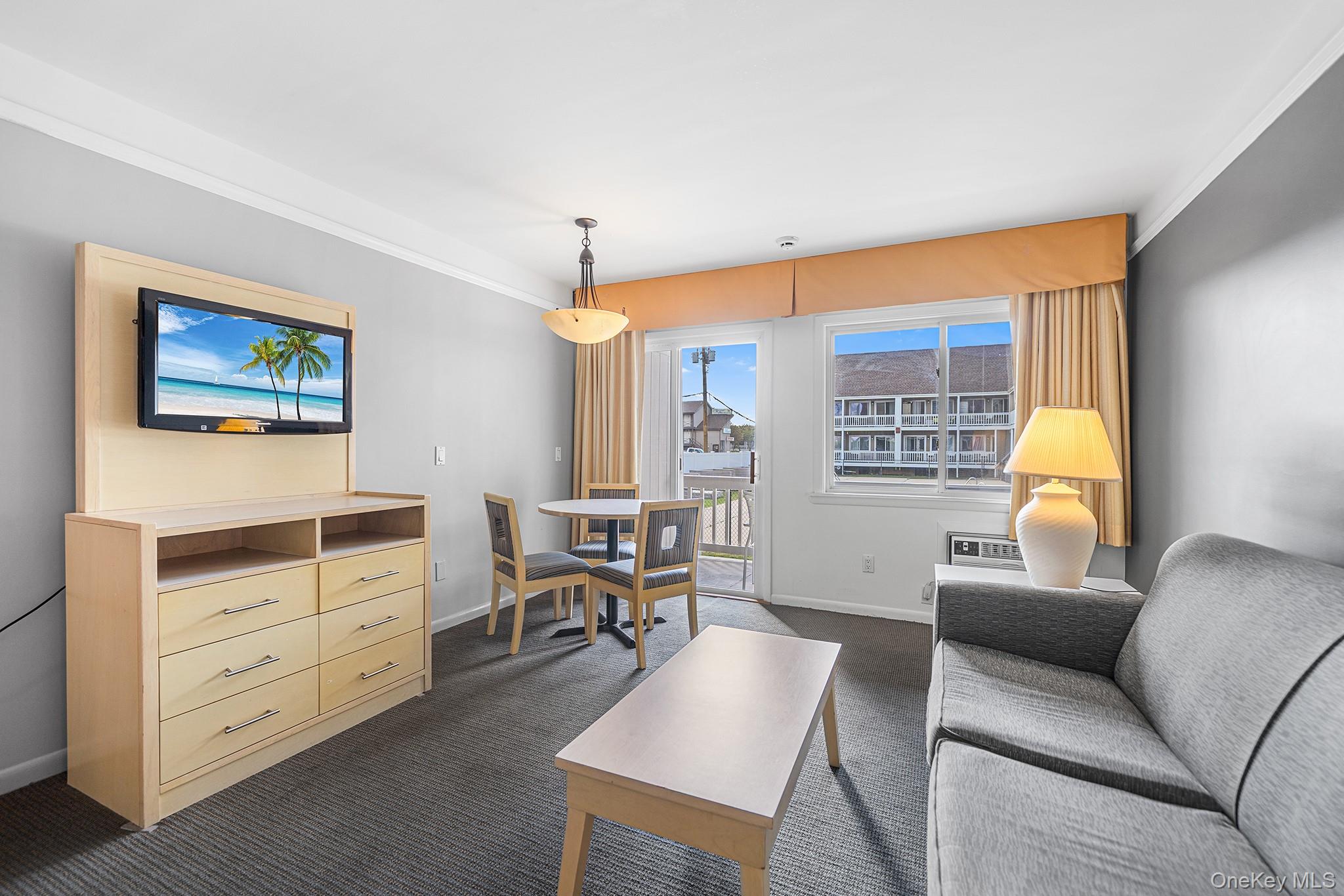 #1 photo, 131 S Emerson Avenue, Montauk , NY 11954