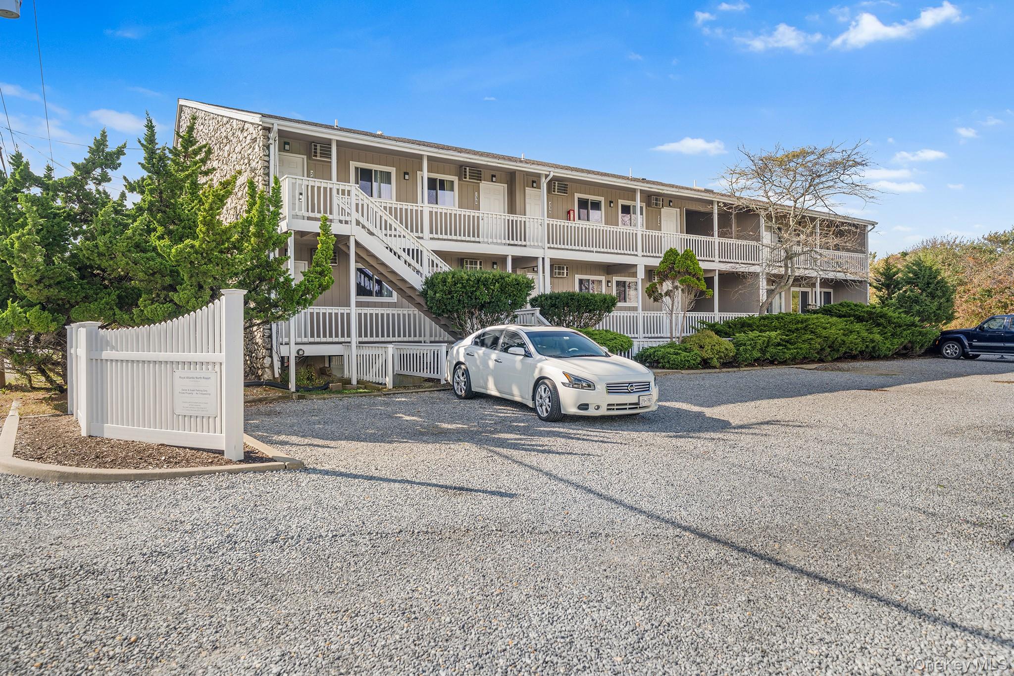 #19 photo, 131 S Emerson Avenue, Montauk , NY 11954