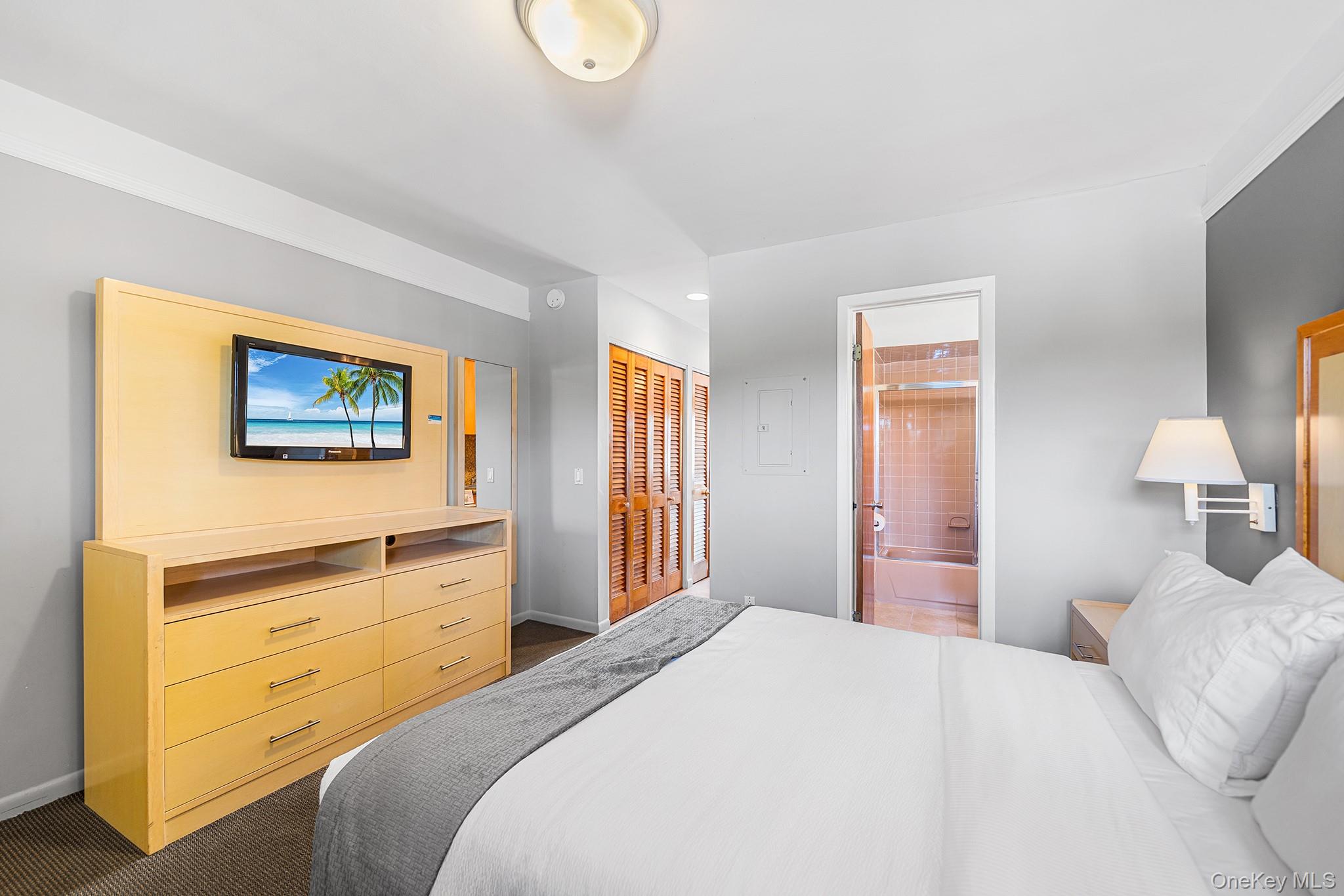 #8 photo, 131 S Emerson Avenue, Montauk , NY 11954