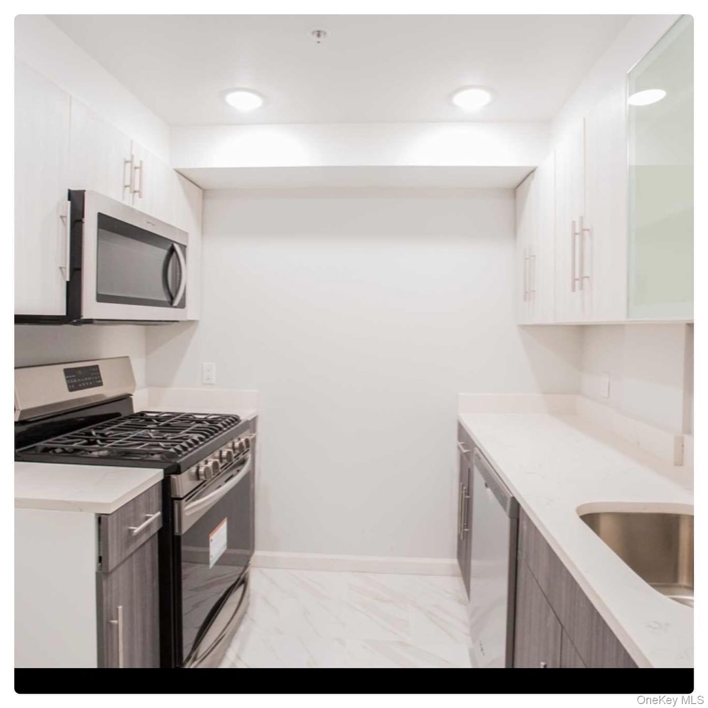 #7 photo, 5 Grace Avenue, Great Neck , NY 11021