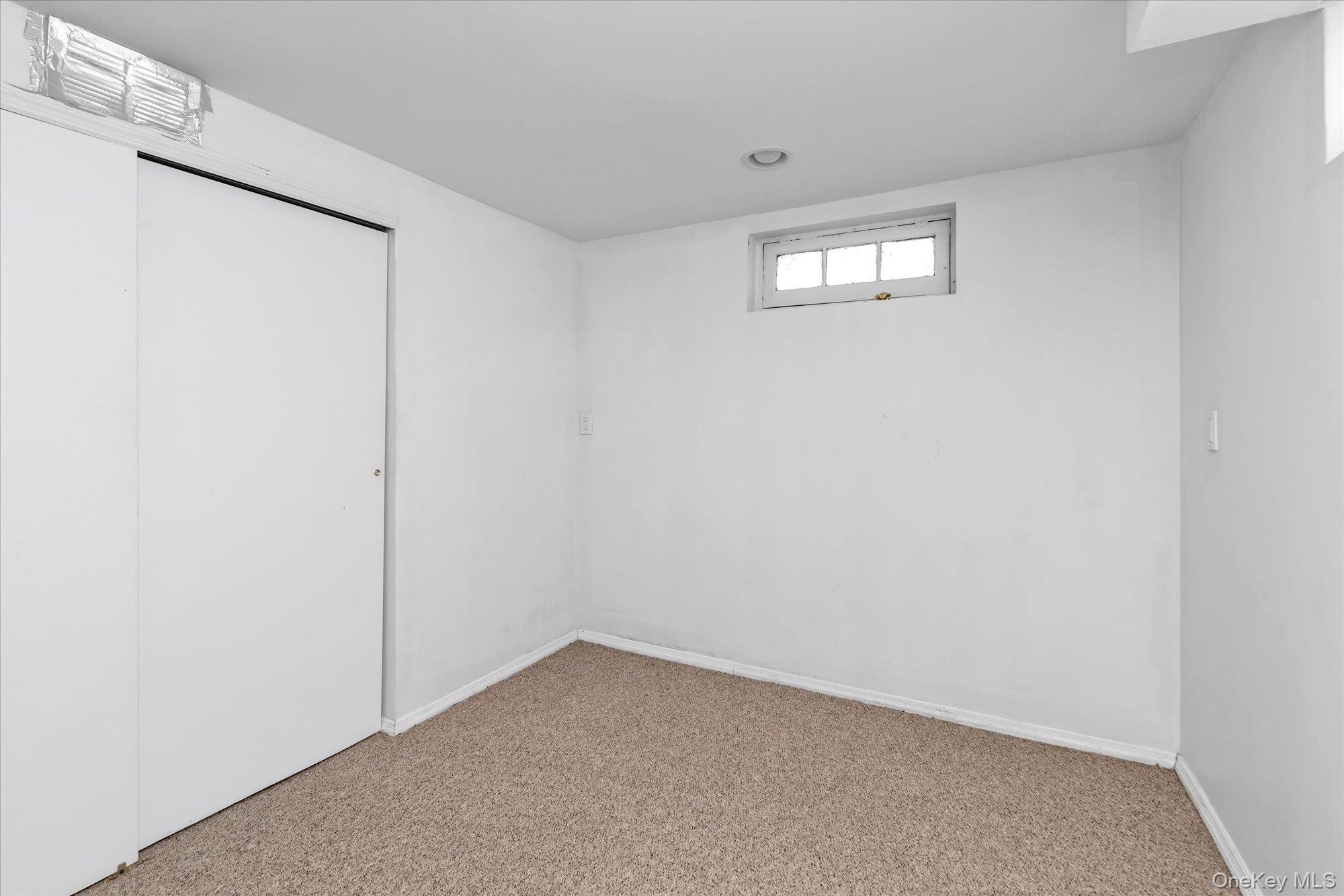 #20 photo, 6 Karen Avenue, Plainview , NY 11803