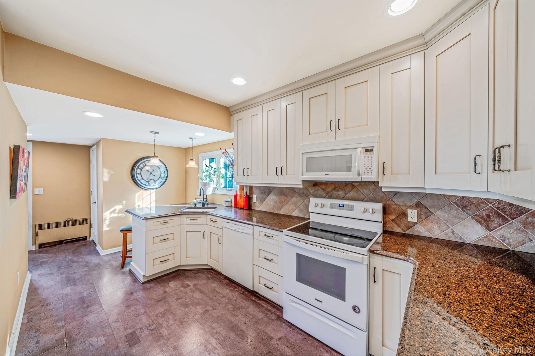 #12 photo, 59 Robertson Road, Lynbrook , NY 11563