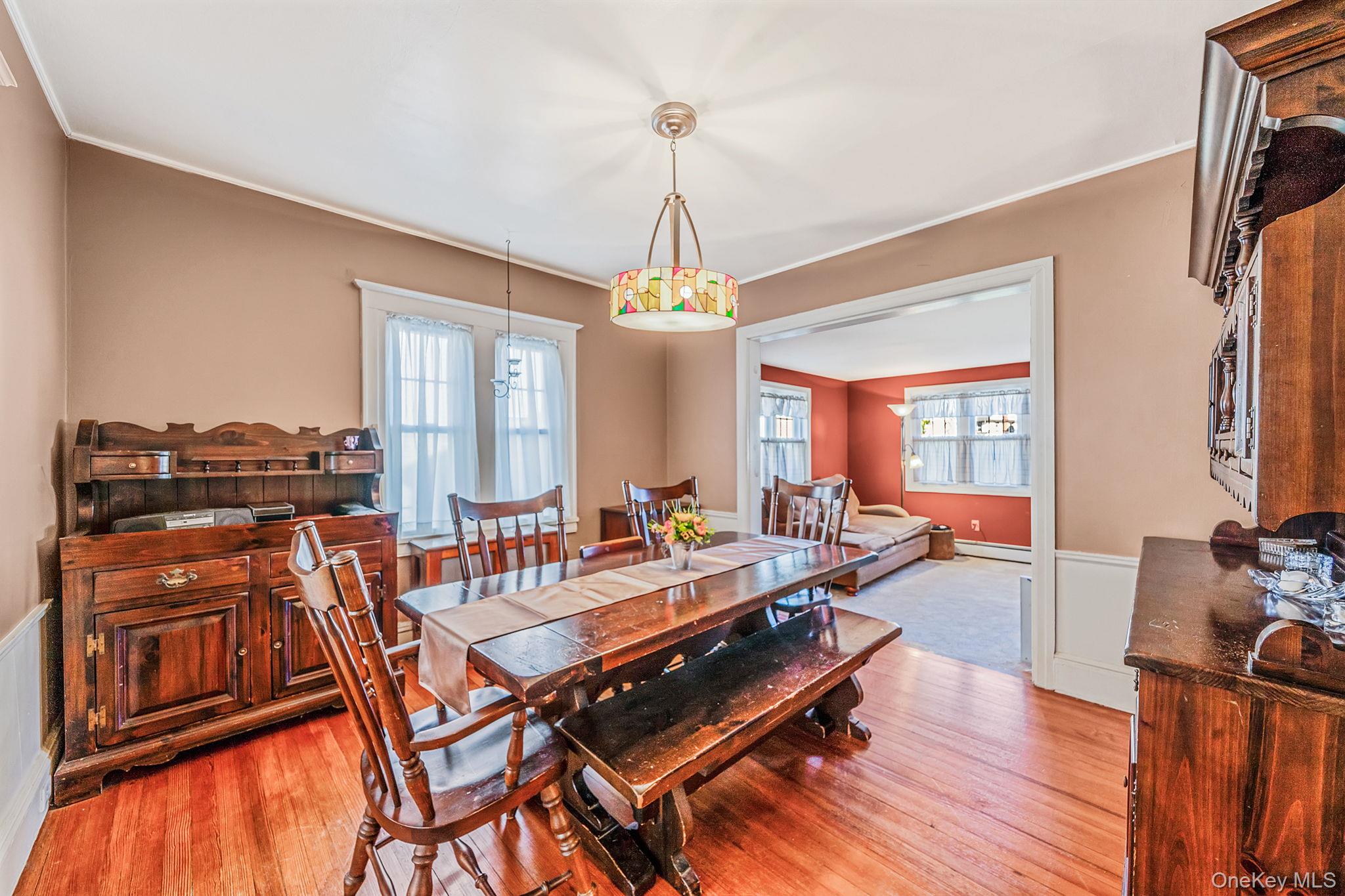 #6 photo, 59 Robertson Road, Lynbrook , NY 11563