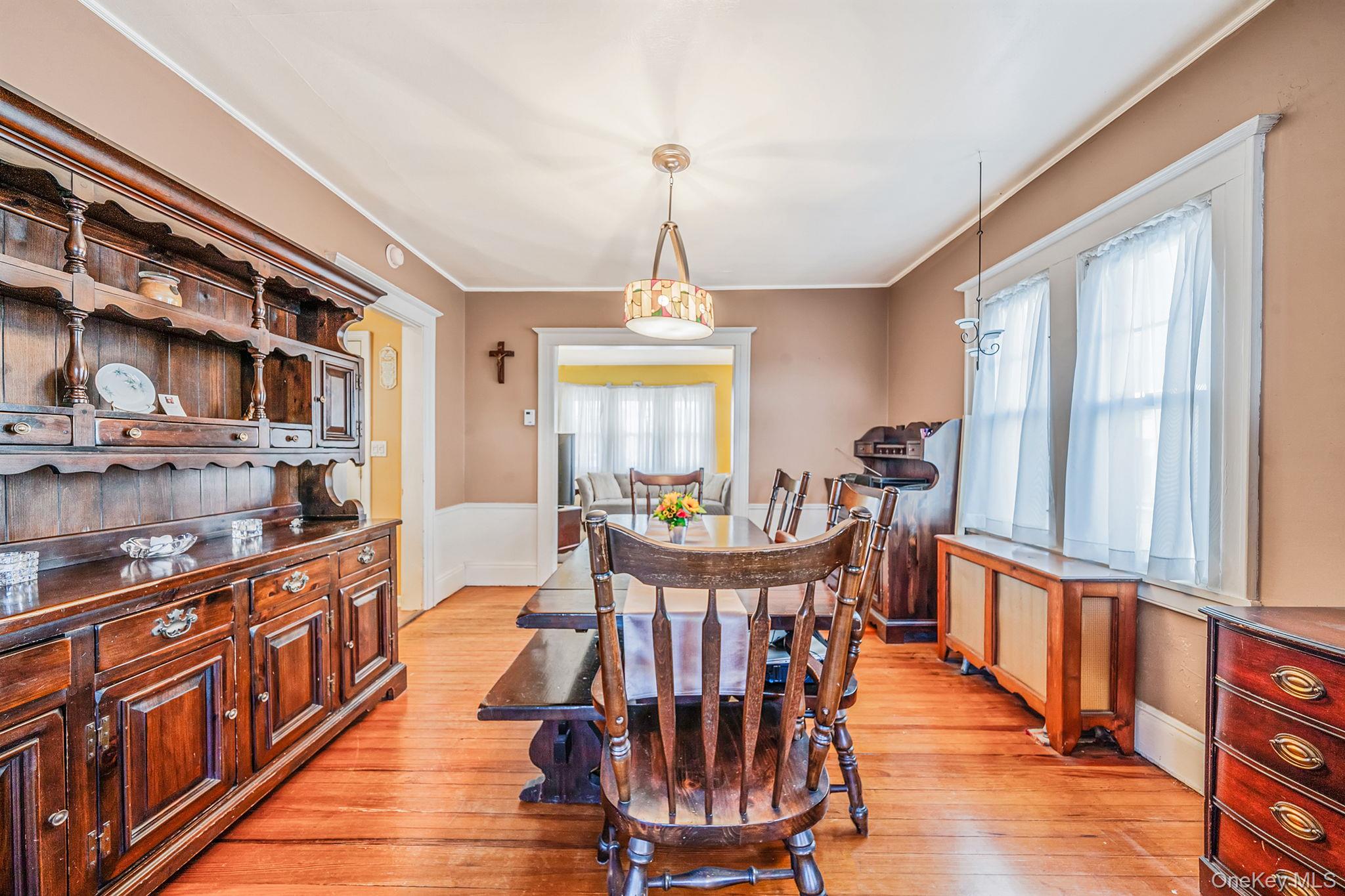 #7 photo, 59 Robertson Road, Lynbrook , NY 11563