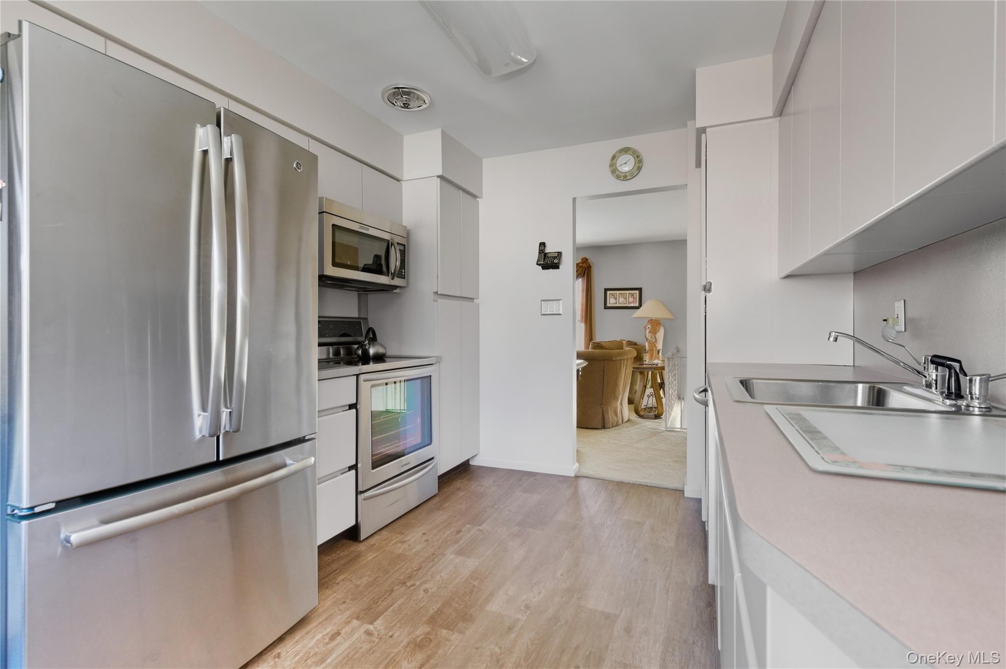 #10 photo, 613 Smith Place, Oceanside , NY 11572