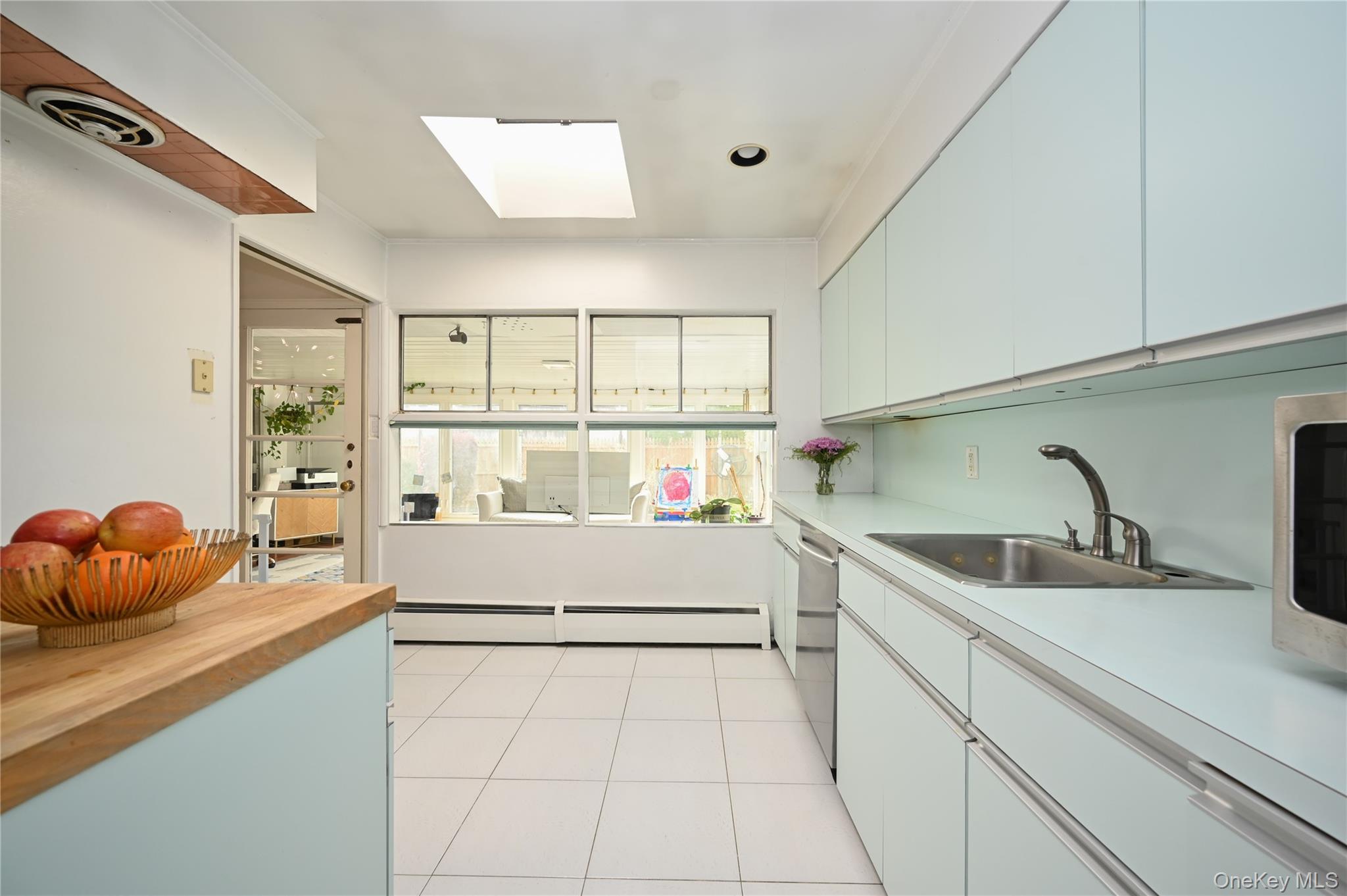 #15 photo, 2 Meadow Lane, Rockville Centre , NY 11570