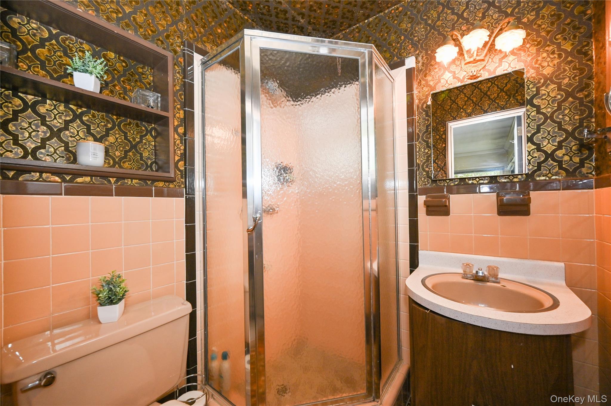 #19 photo, 2 Meadow Lane, Rockville Centre , NY 11570