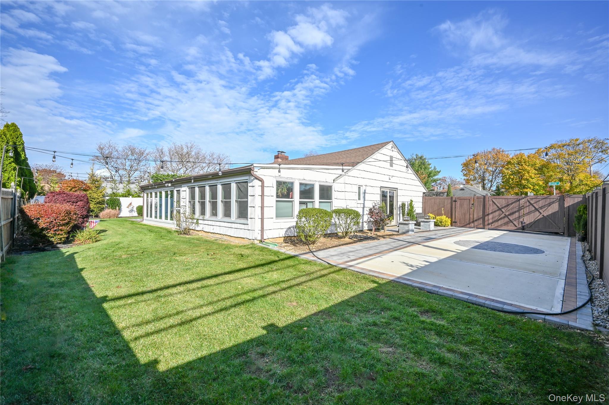 #5 photo, 2 Meadow Lane, Rockville Centre , NY 11570