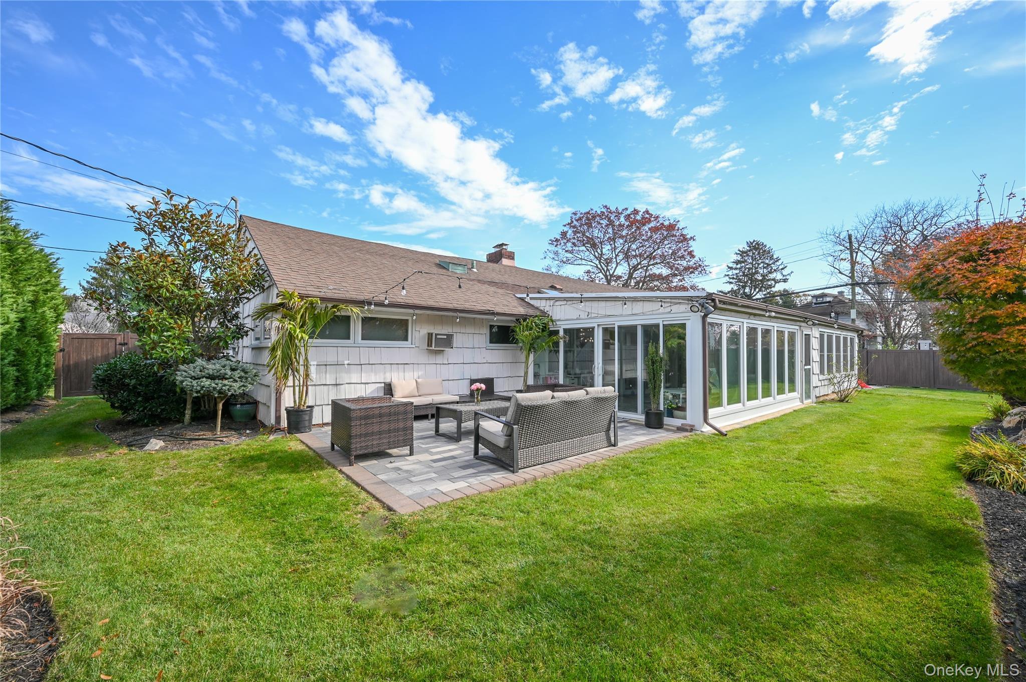 #8 photo, 2 Meadow Lane, Rockville Centre , NY 11570