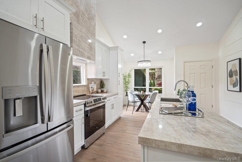 #9 photo, 1 Stanford Court, Wantagh , NY 11793