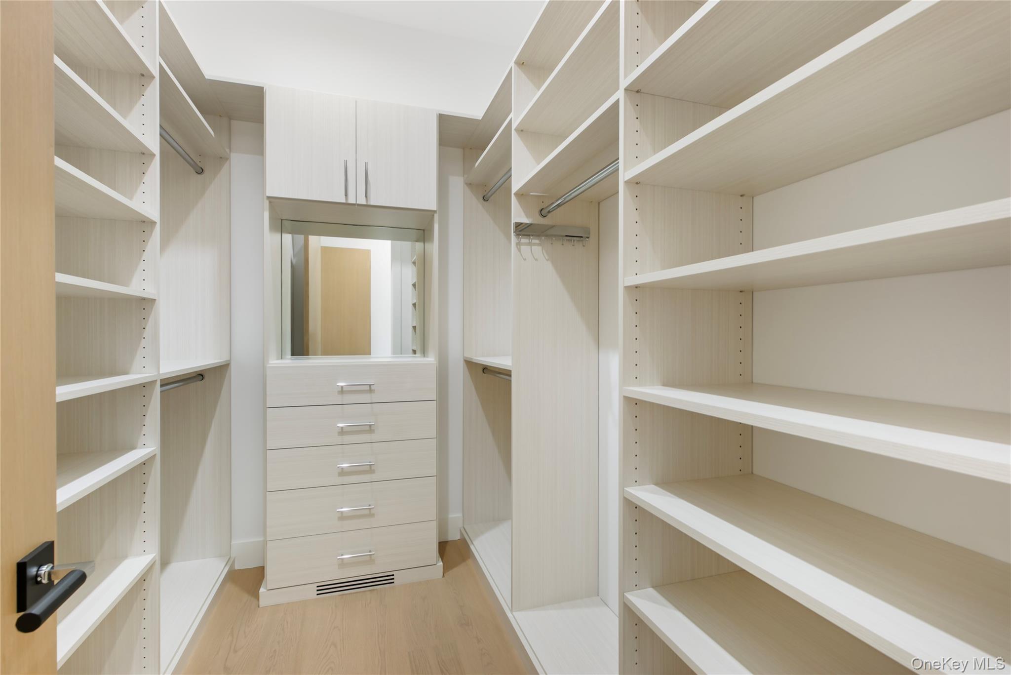 #14 photo, 158 Cobb Road, Water Mill , NY 11976