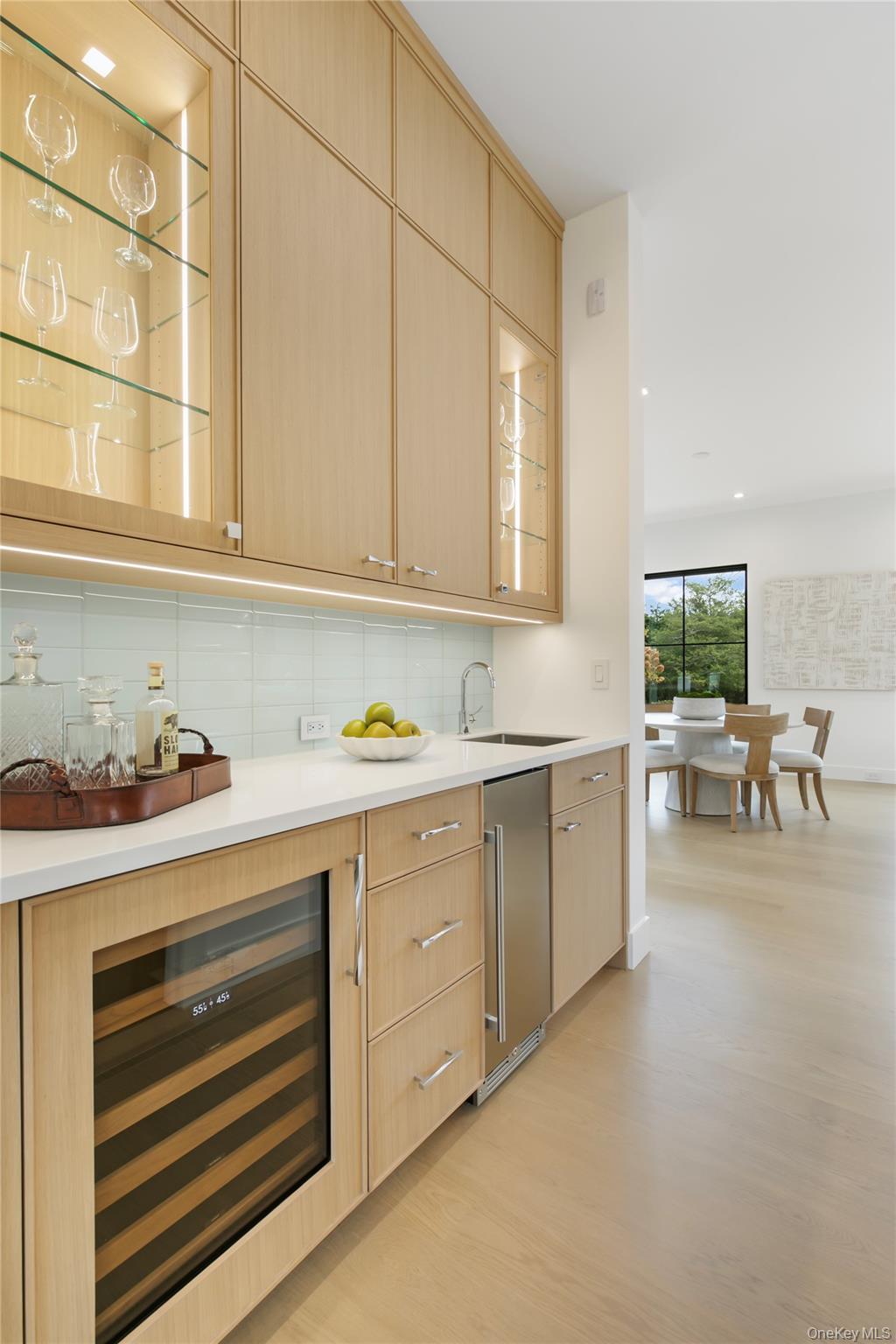 #7 photo, 158 Cobb Road, Water Mill , NY 11976