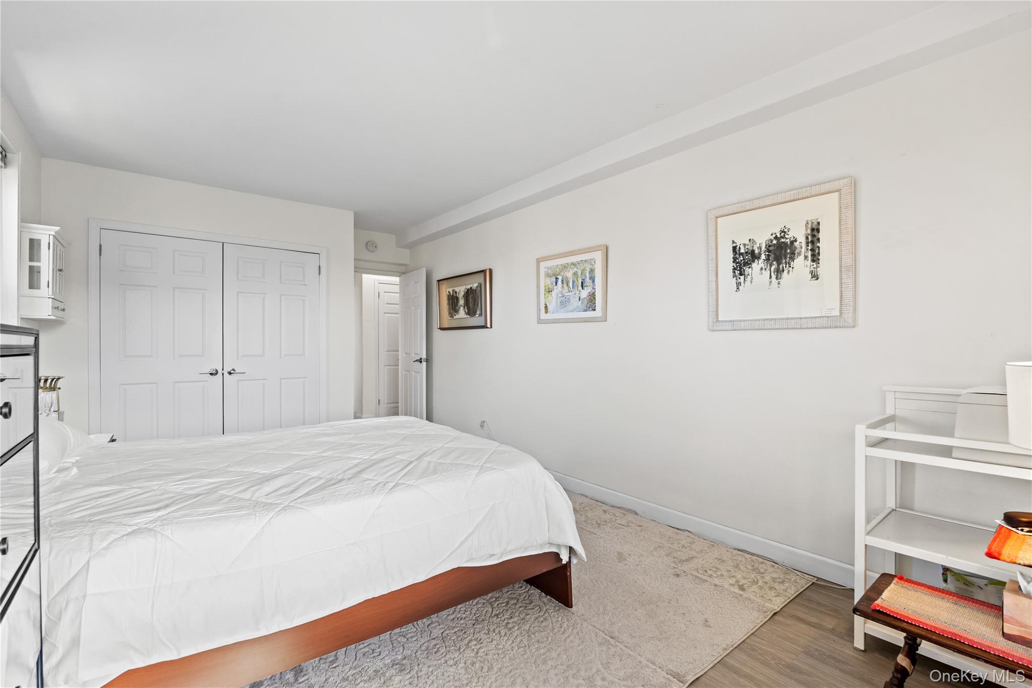 #8 photo, 23-45 Bell Boulevard, Bayside , NY 11360