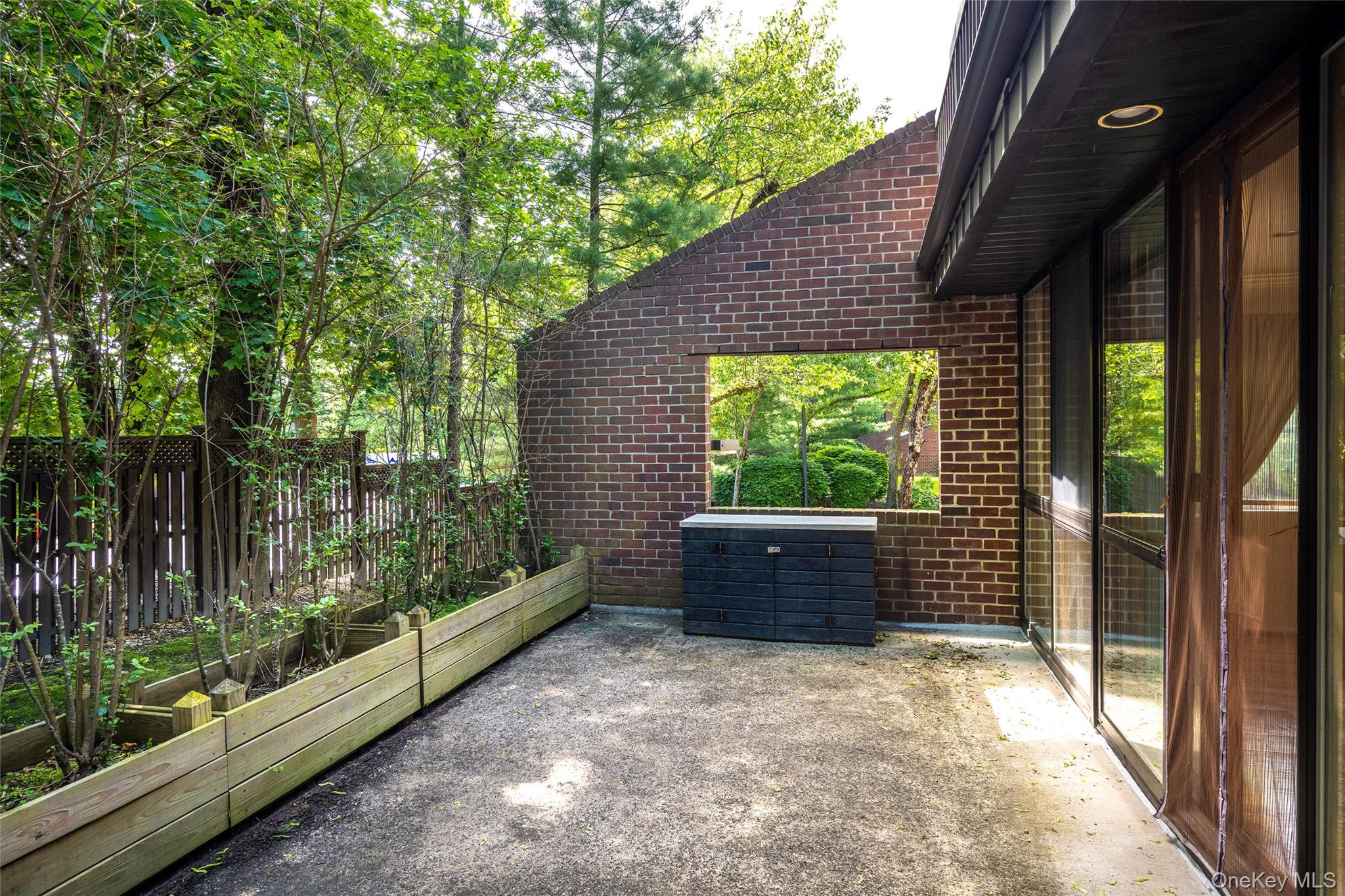 #12 photo, 150 N Bedford Road, Chappaqua , NY 10514