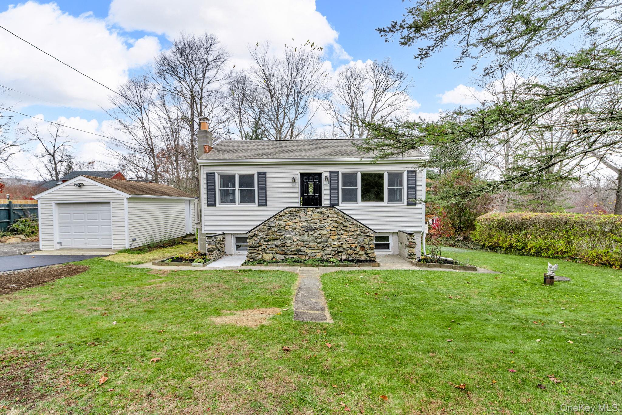 #1 photo, 21 Reading Road, Patterson , NY 12563