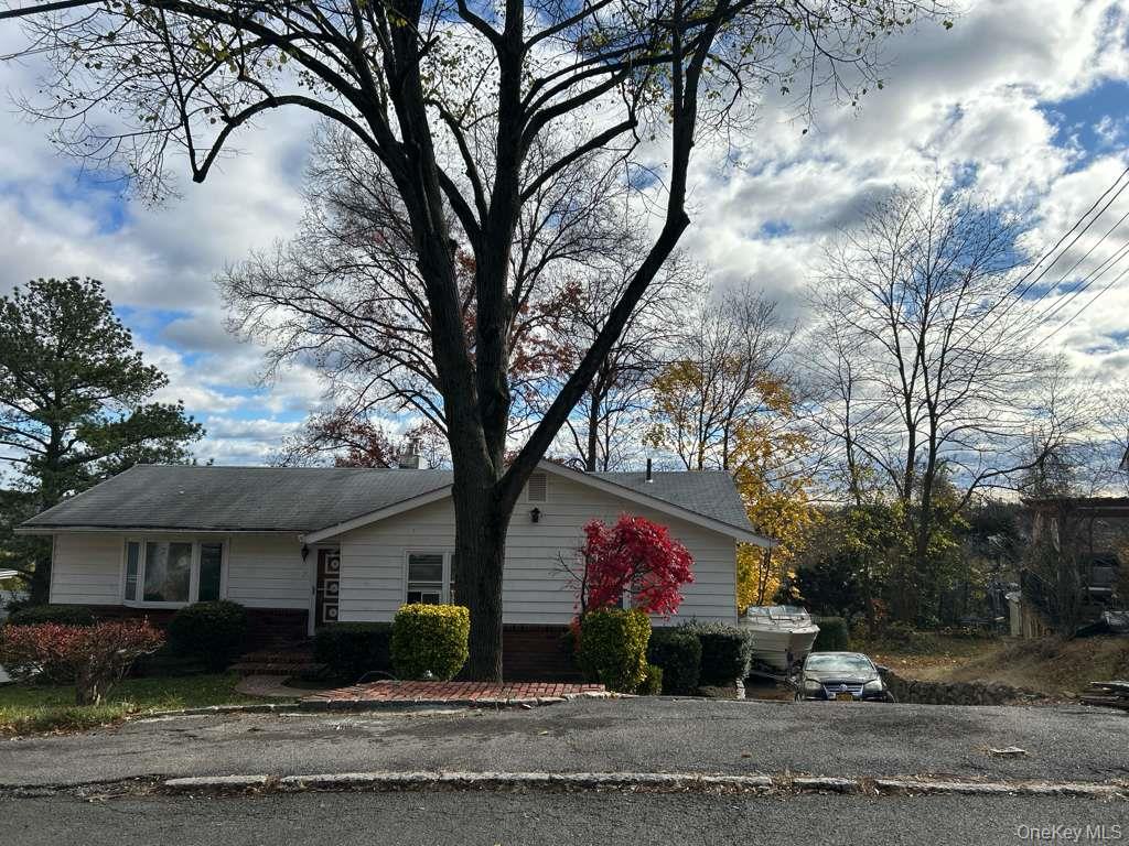 #7 photo, 41 Rockingchair Road, White Plains , NY 10607