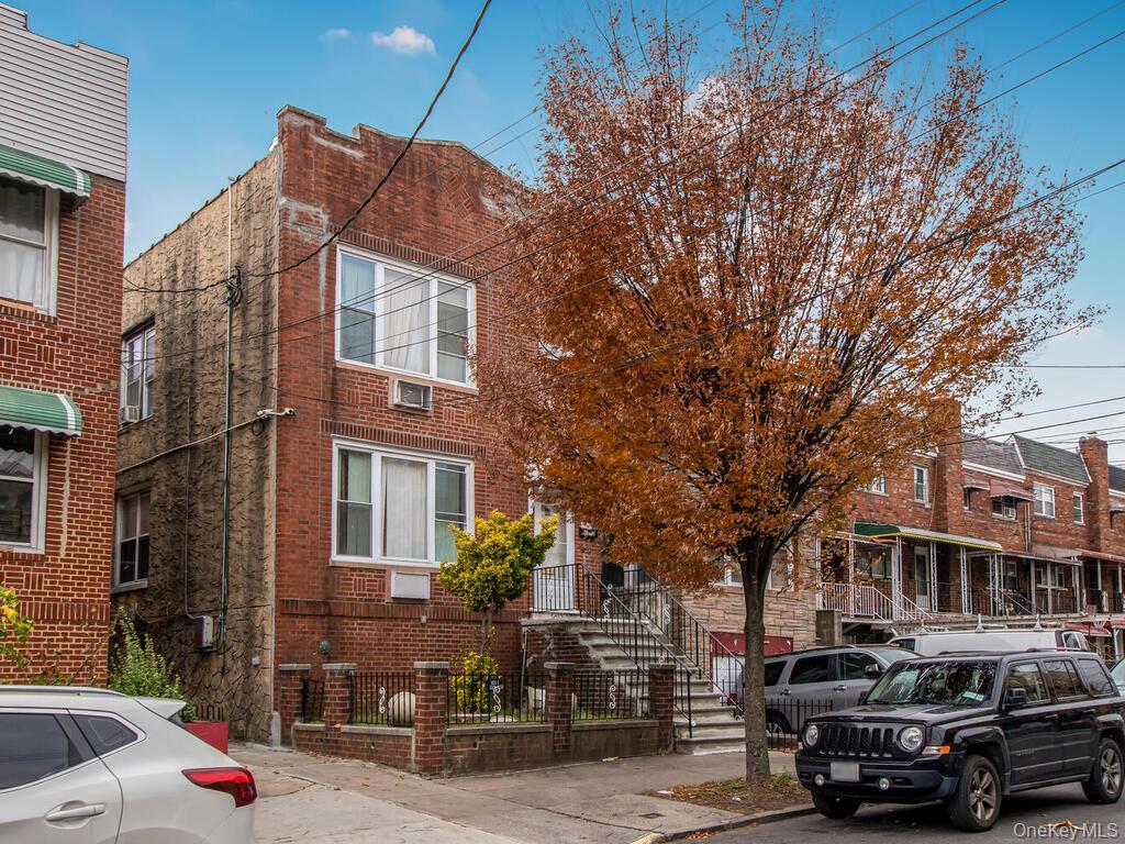 #3 photo, 1012 E 225th Street, Bronx , NY 10466