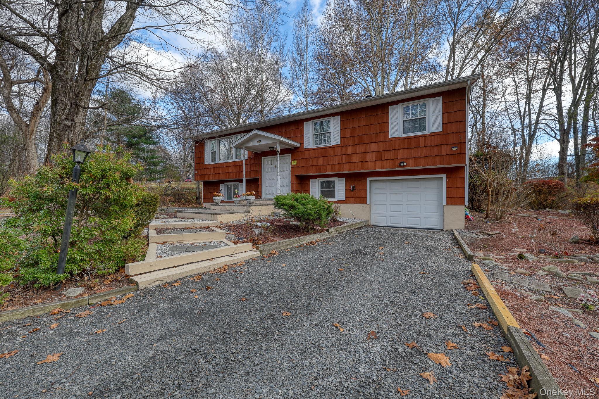 #3 photo, 1 Townsend Street, New Windsor , NY 12553