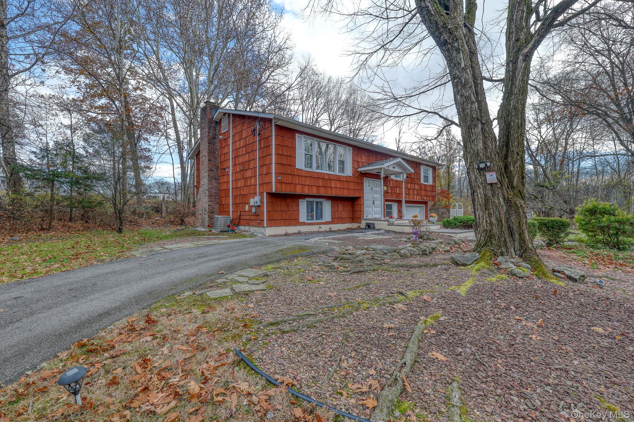 #4 photo, 1 Townsend Street, New Windsor , NY 12553