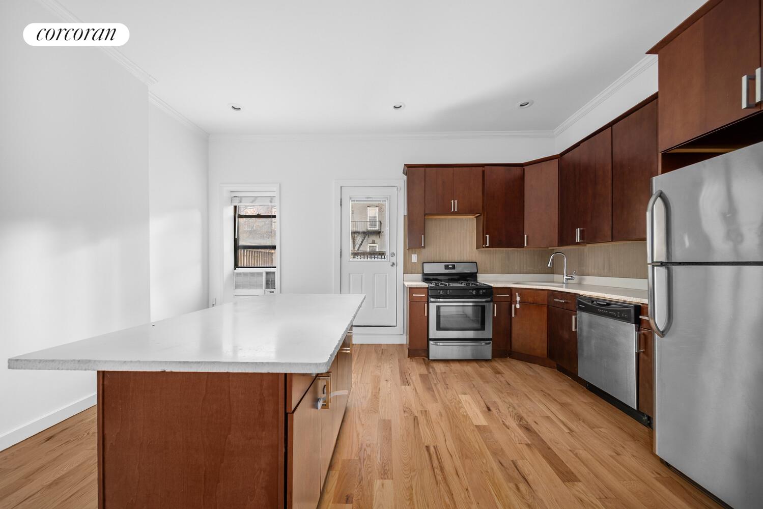 #6 photo, 762 HANCOCK Street, Stuyvesant Heights , NY 11233