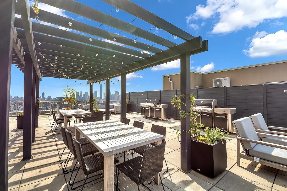 #18 photo, Brooklyn, Williamsburg,South , NY 11249