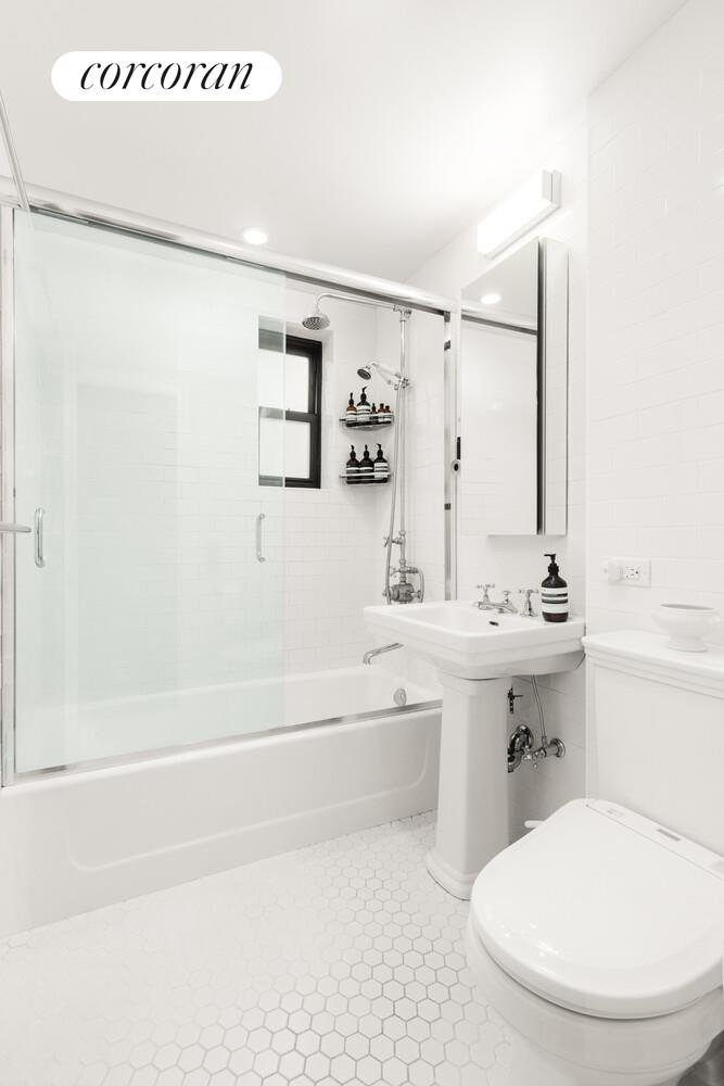 #10 photo, 229 E 79TH Street, Yorkville , NY 10075