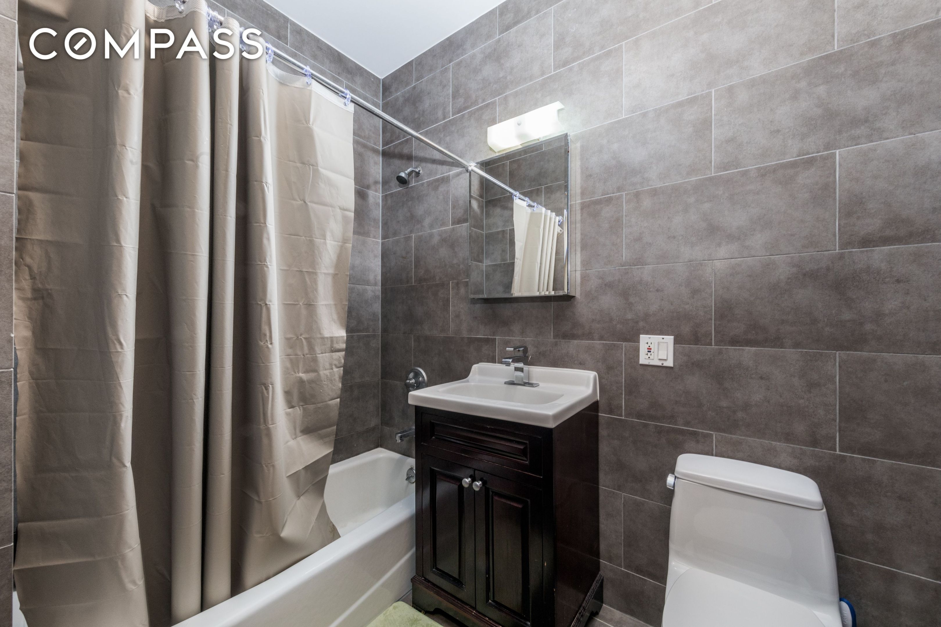 #4 photo, Brooklyn, Williamsburg , NY 11211