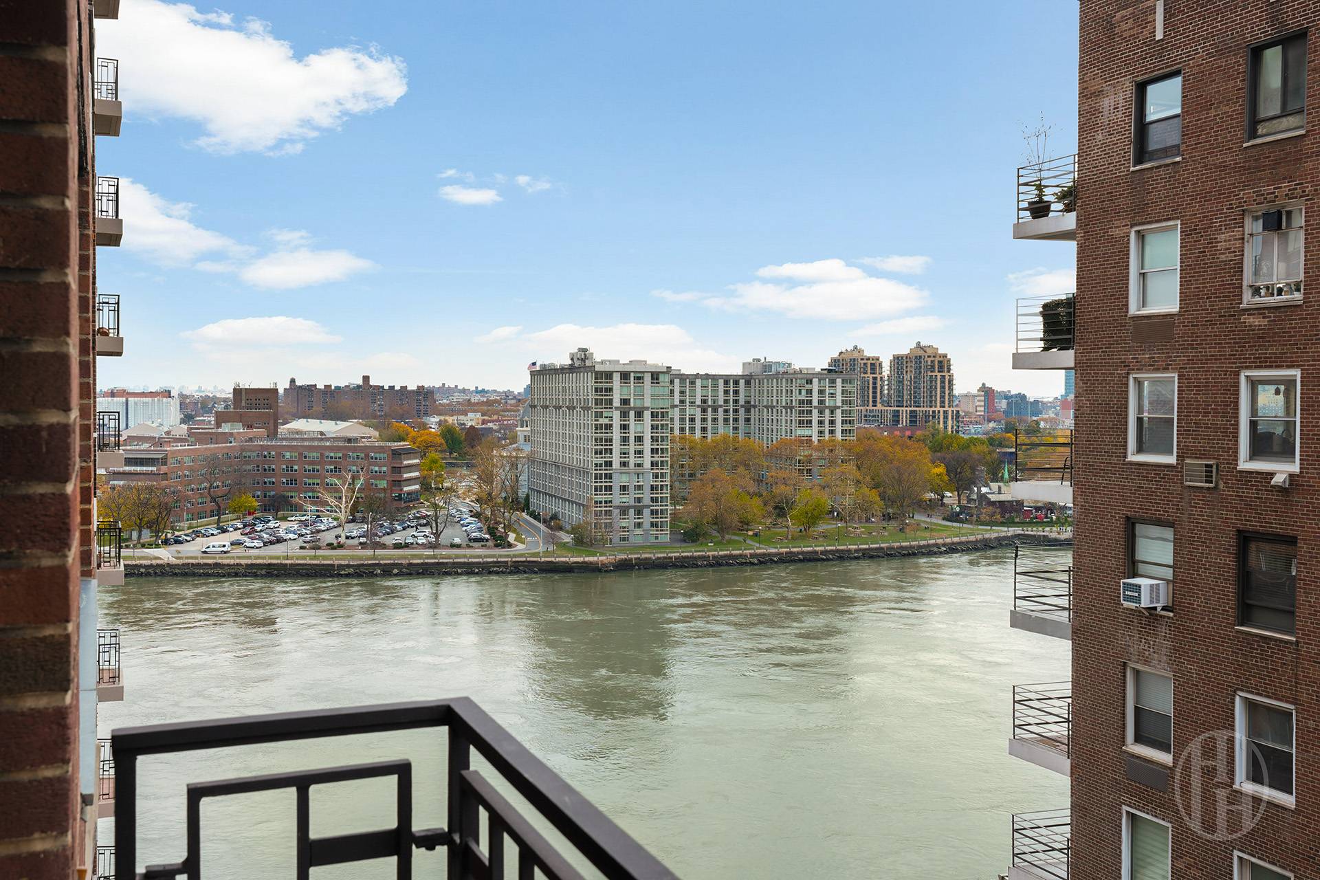 #8 photo, 45 E End Avenue, Upper East Side , NY 10028