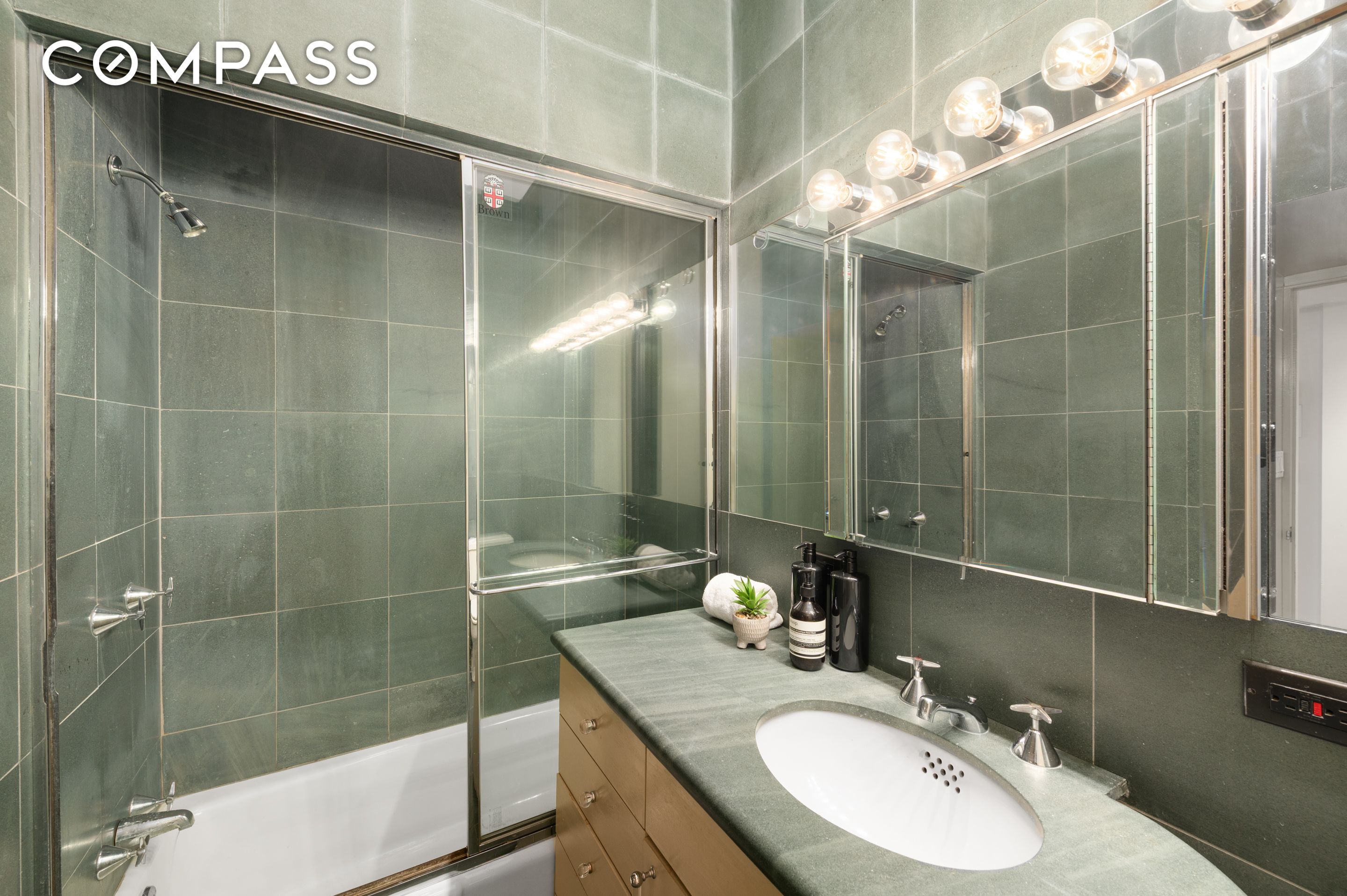 #24 photo, 126 W 78th Street, Upper West Side , NY 10024