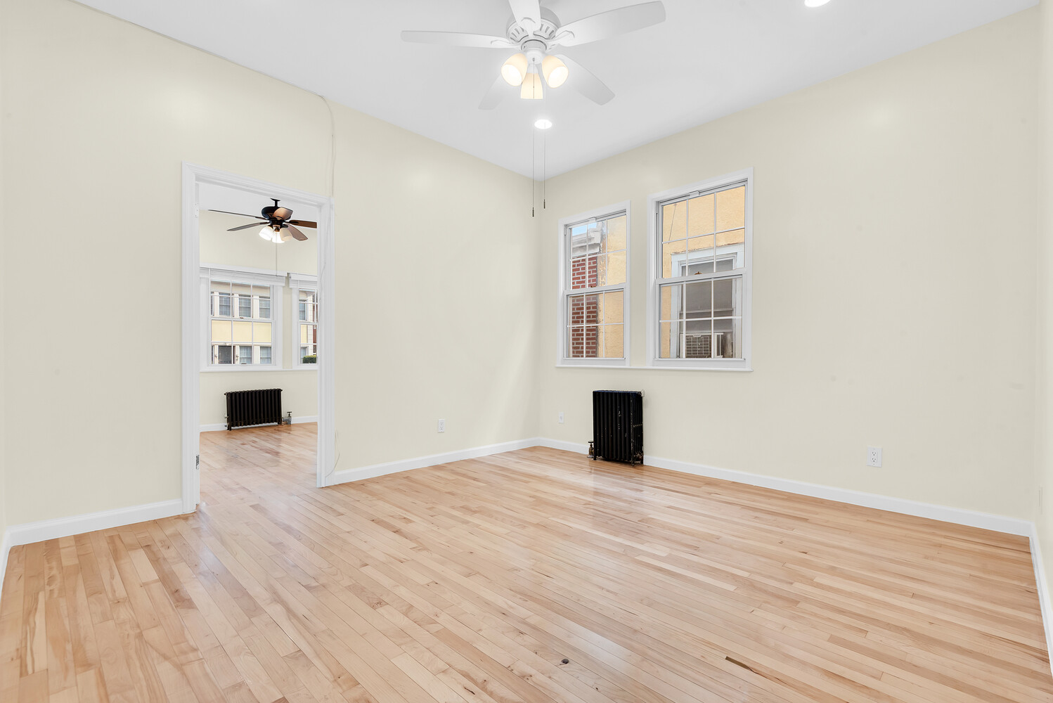 #4 photo, 324 E 8TH Street, Kensington , NY 11218