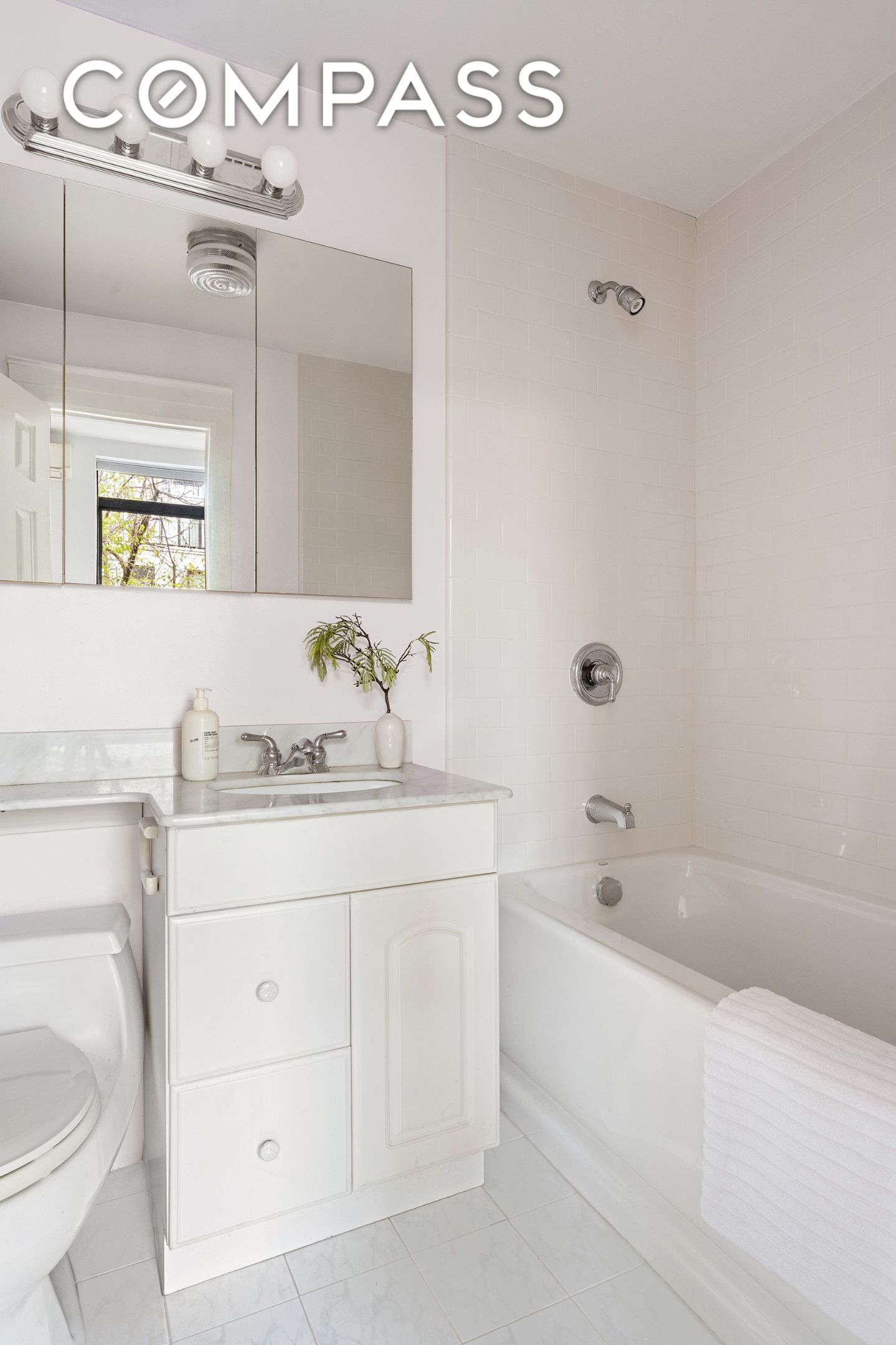 #7 photo, 233 President Street, Carroll Gardens , NY 11231