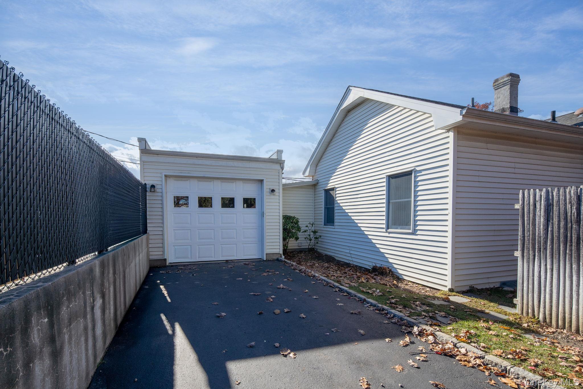 #6 photo, 176 Laurel Avenue, Northport , NY 11768