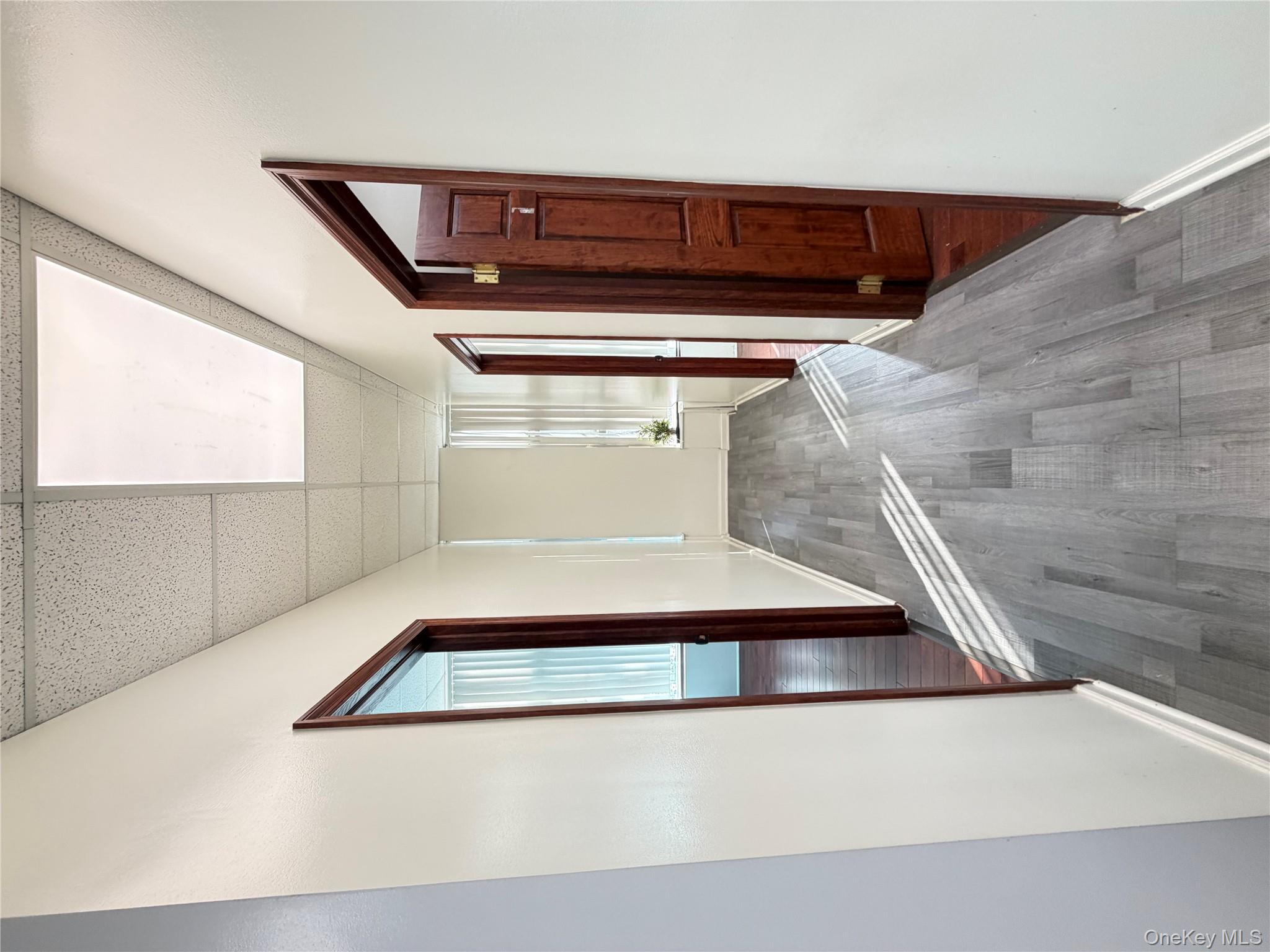 #5 photo, 135-11 40th Road, Flushing , NY 11354