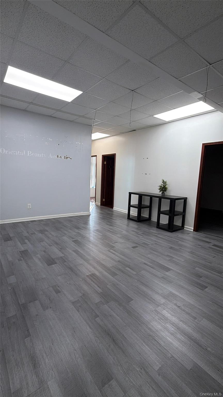 #6 photo, 135-11 40th Road, Flushing , NY 11354